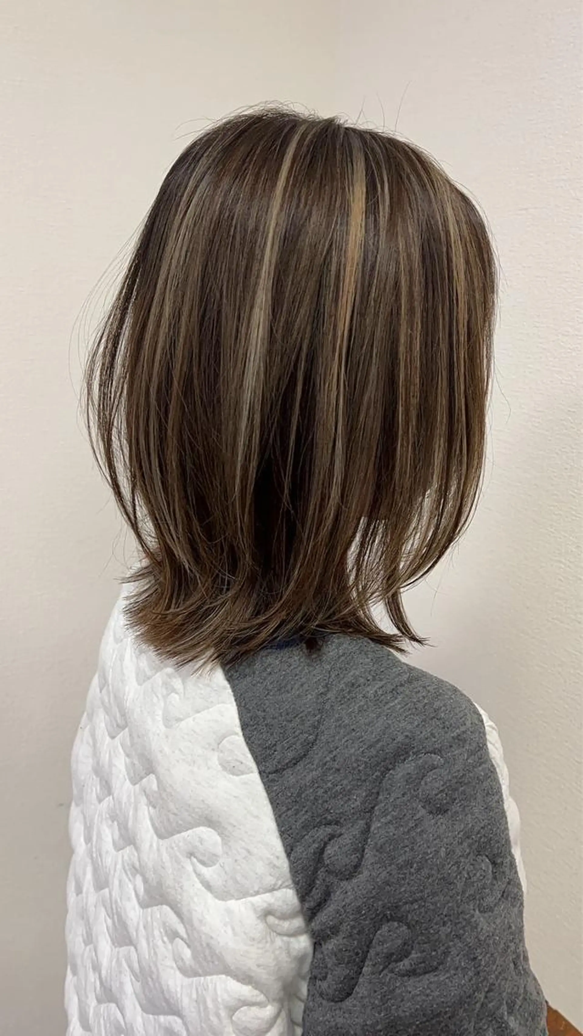 ミディアム レイヤーカット ローレイヤー カット ヘアカラー RAPTURE 宝地店のヘアスタイル