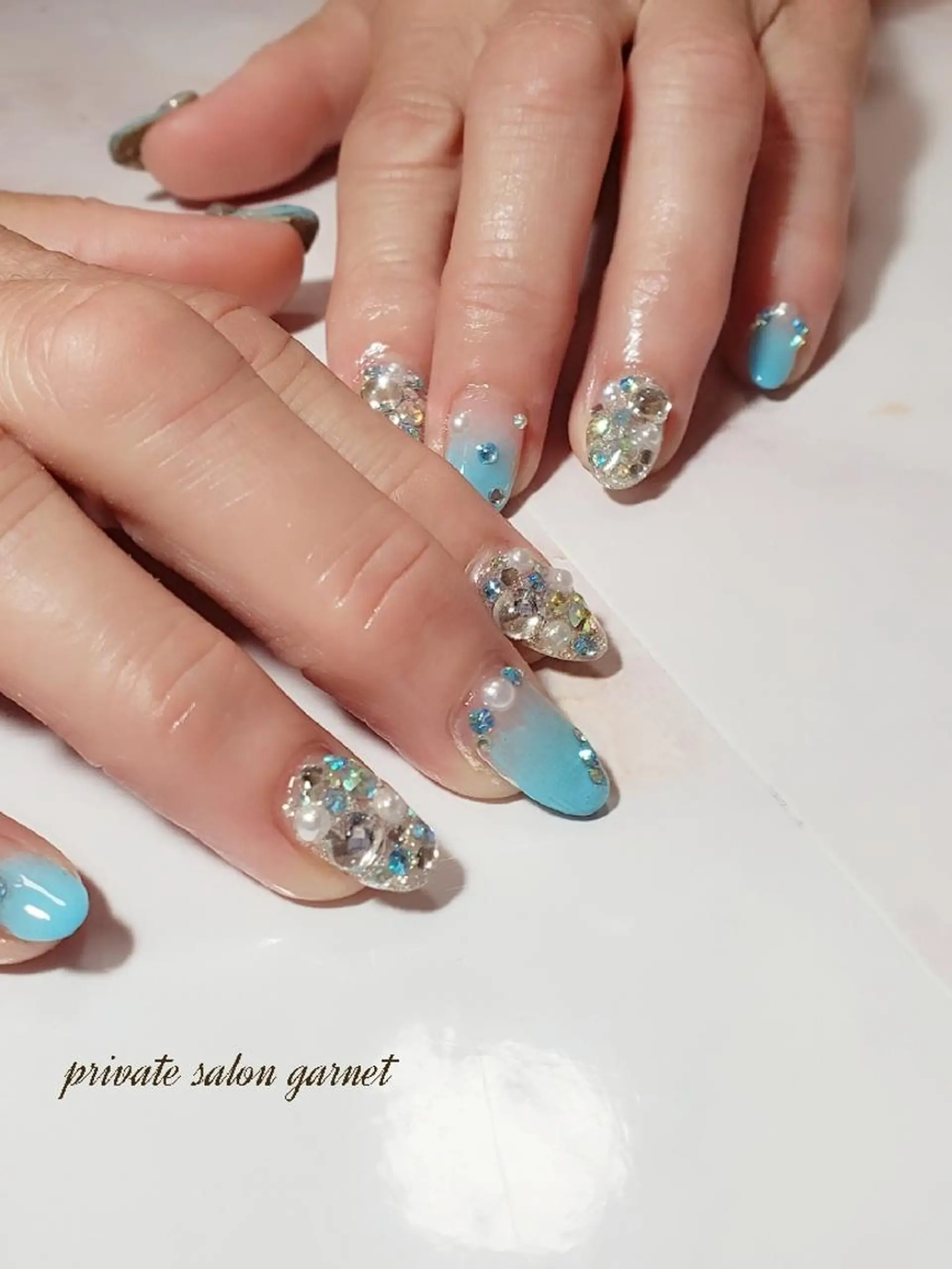 ネイル キラキラネイル Garnet nailのネイルデザイン