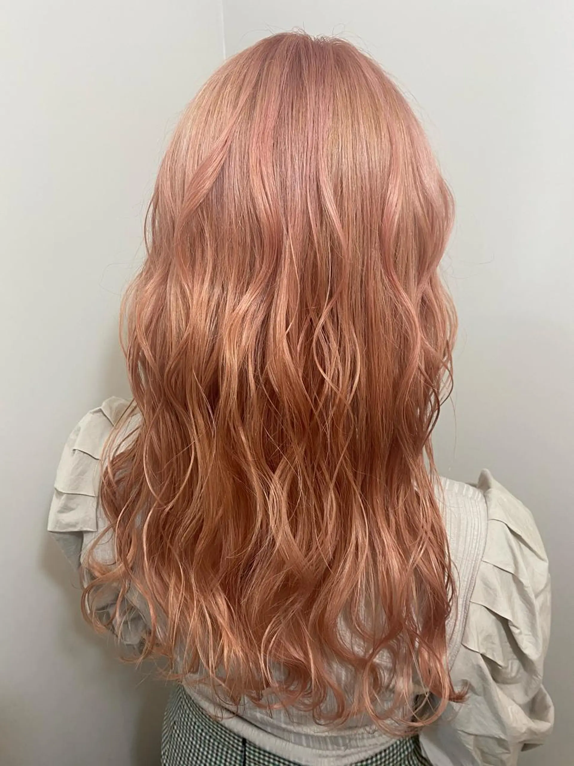 ロング ヘアカラー ブリーチ毛対応酸性 ストレート🌈サキのヘアスタイル