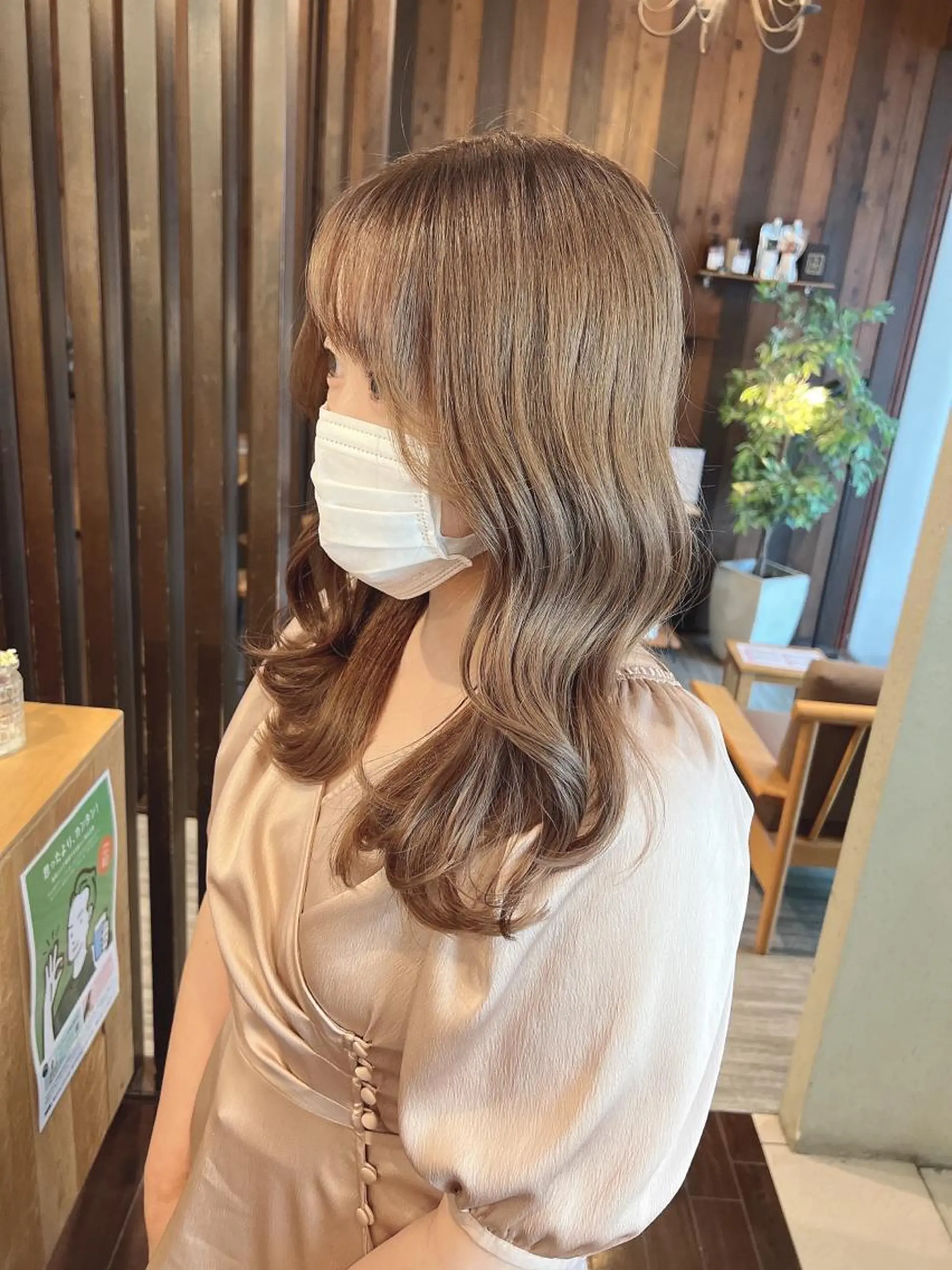 セミロング ヘアカラー 具志 正太のヘアスタイル