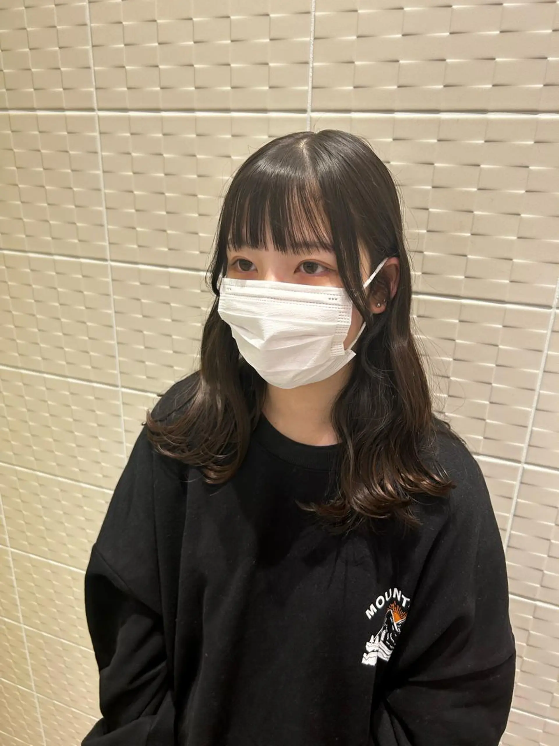 セミロング 顔周りカット 日置美容室所属・石井 佑飛のヘアスタイル