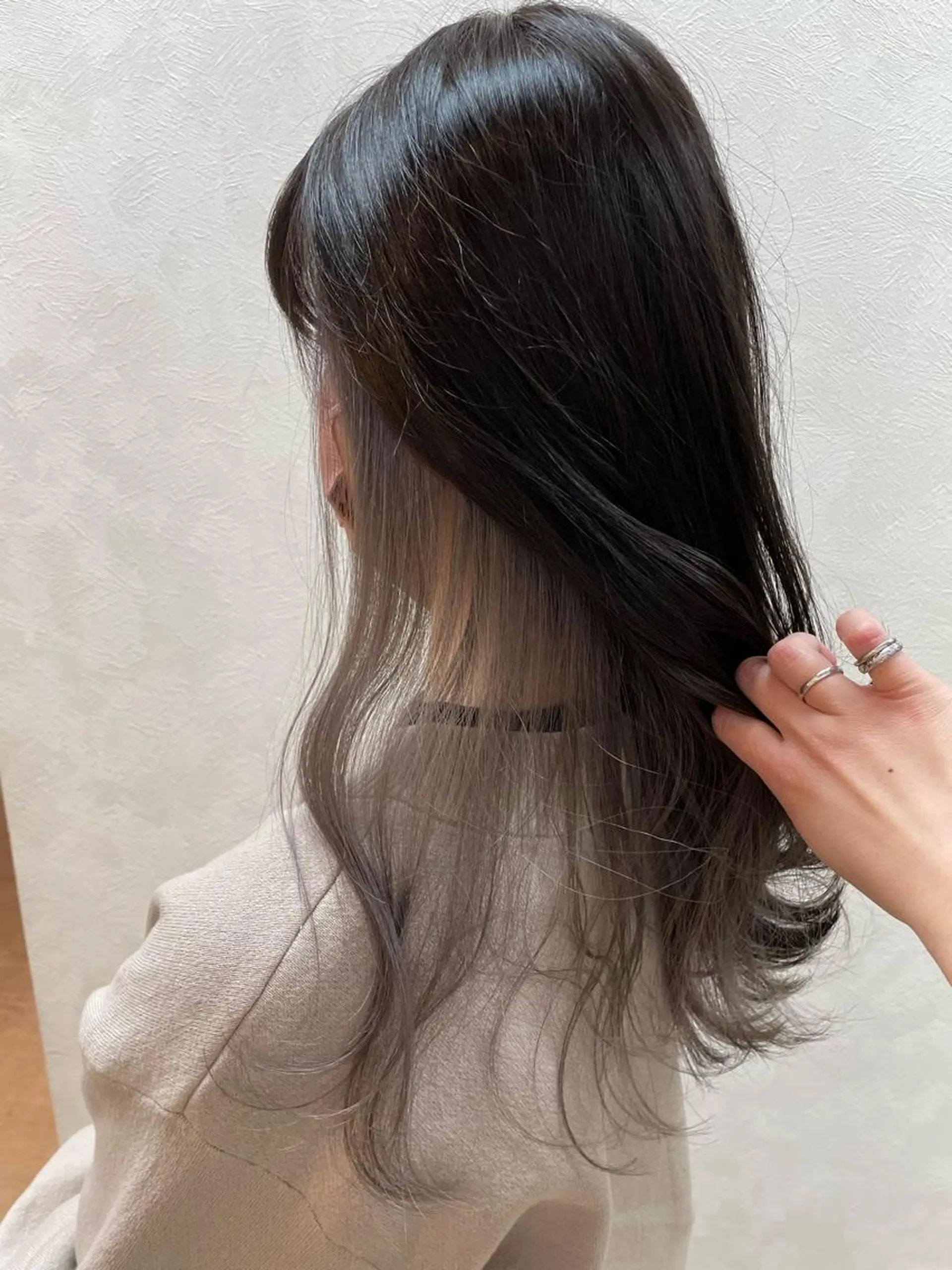 ロング カラー グレージュ カット ヘアカラー トリートメント 加藤(旧姓 今竹) 遥花のヘアスタイル