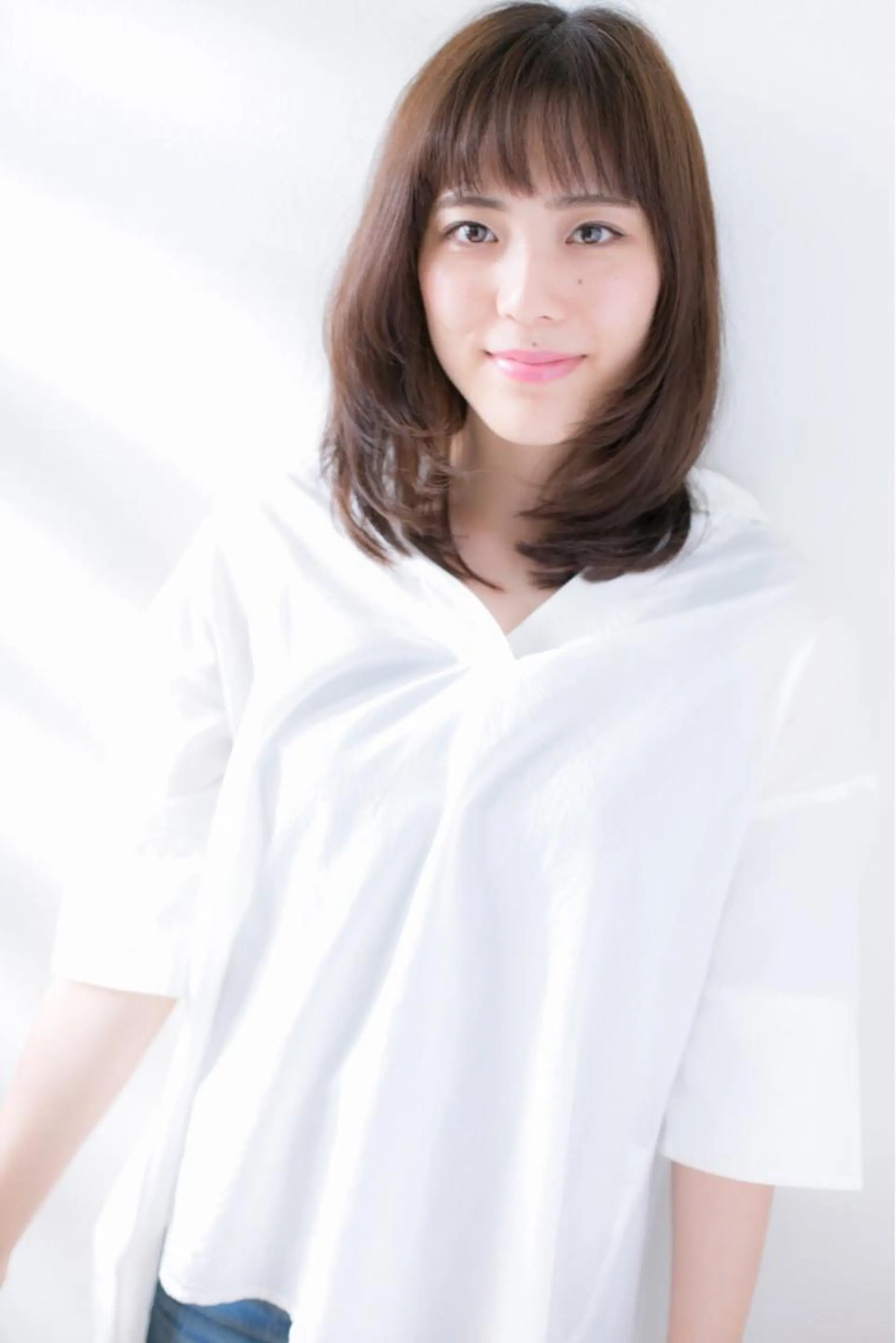 ミディアム レイヤーカット ベリショディレクター 小野 健太郎のヘアスタイル