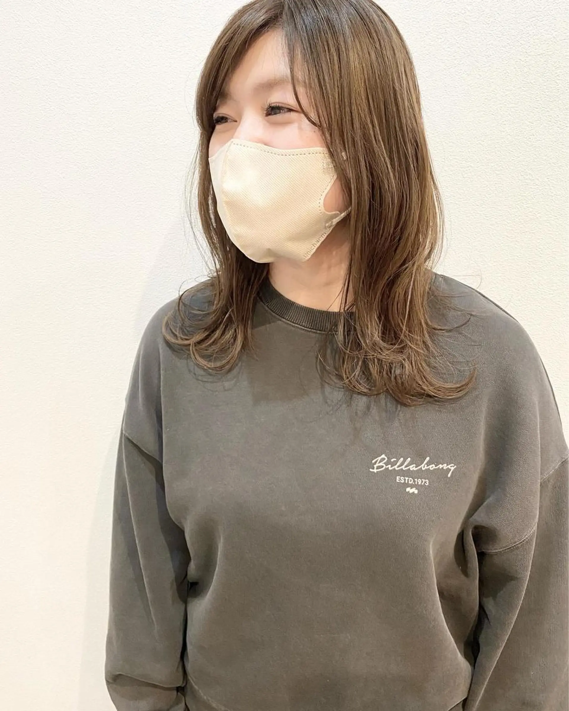 セミロング カット ヘアカラー トリートメント MYRTLE TSUNODAのヘアスタイル