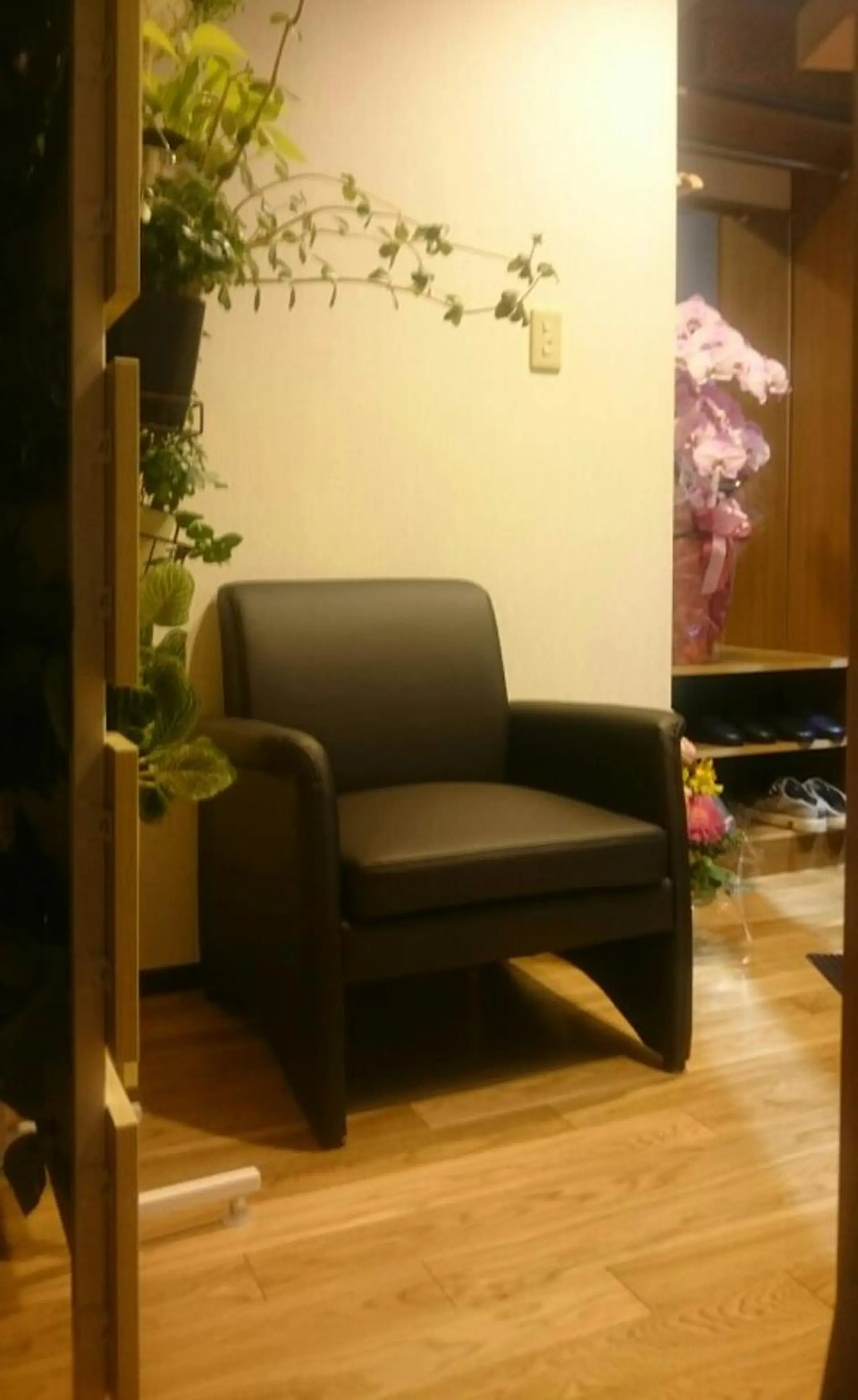 小顔矯正 頭痛専門のブライト整体 所属・ブライト整体 〜1人整体.完全予約のエステ・リラクイメージ