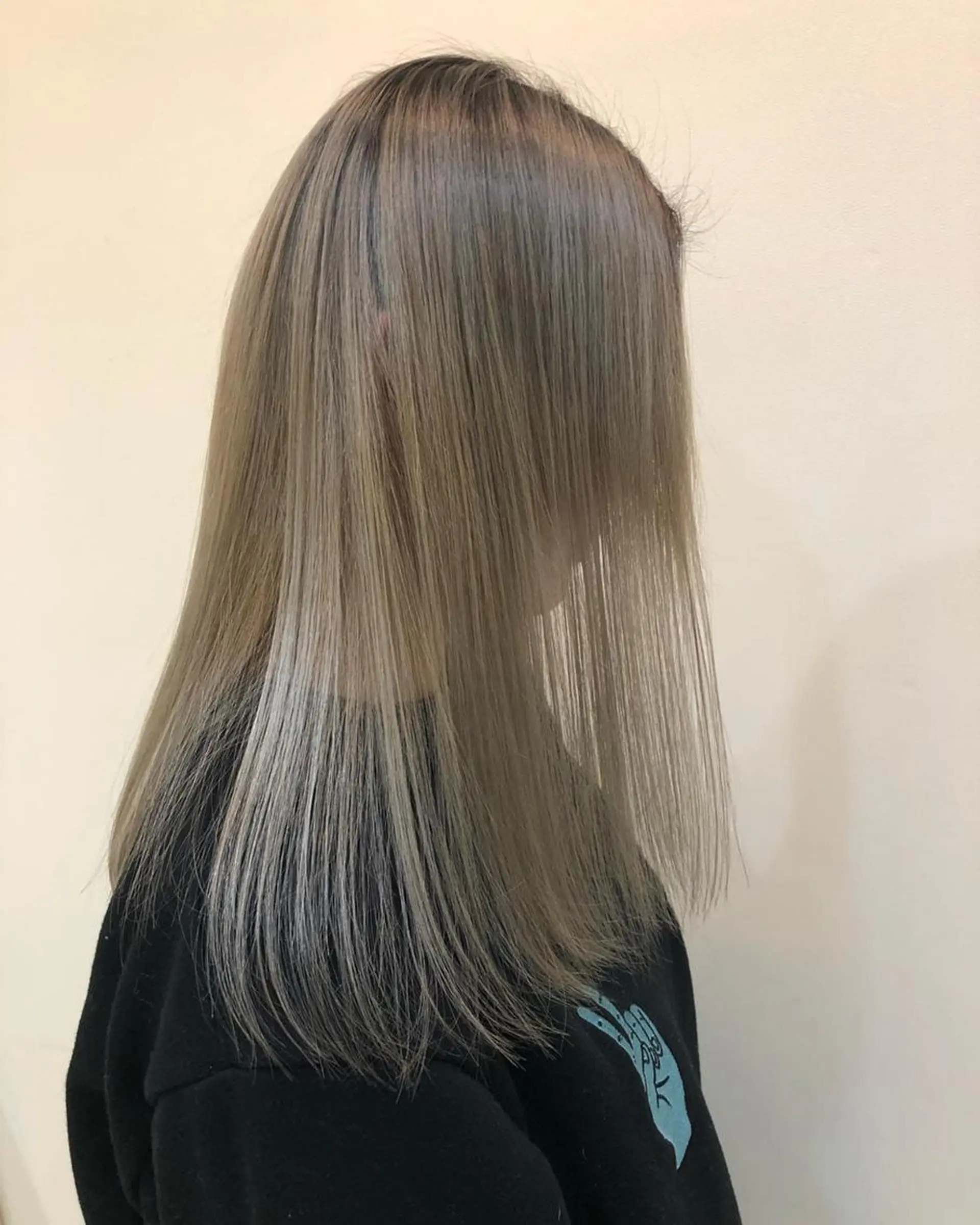 ショート カラー パーマ ヘアアレンジ メンズ メンズバレイヤージュ メンズブリーチ メンズハイライト メンズハイトーン メンズインナーカラー ヘアカラー yasu ヤスのヘアスタイル