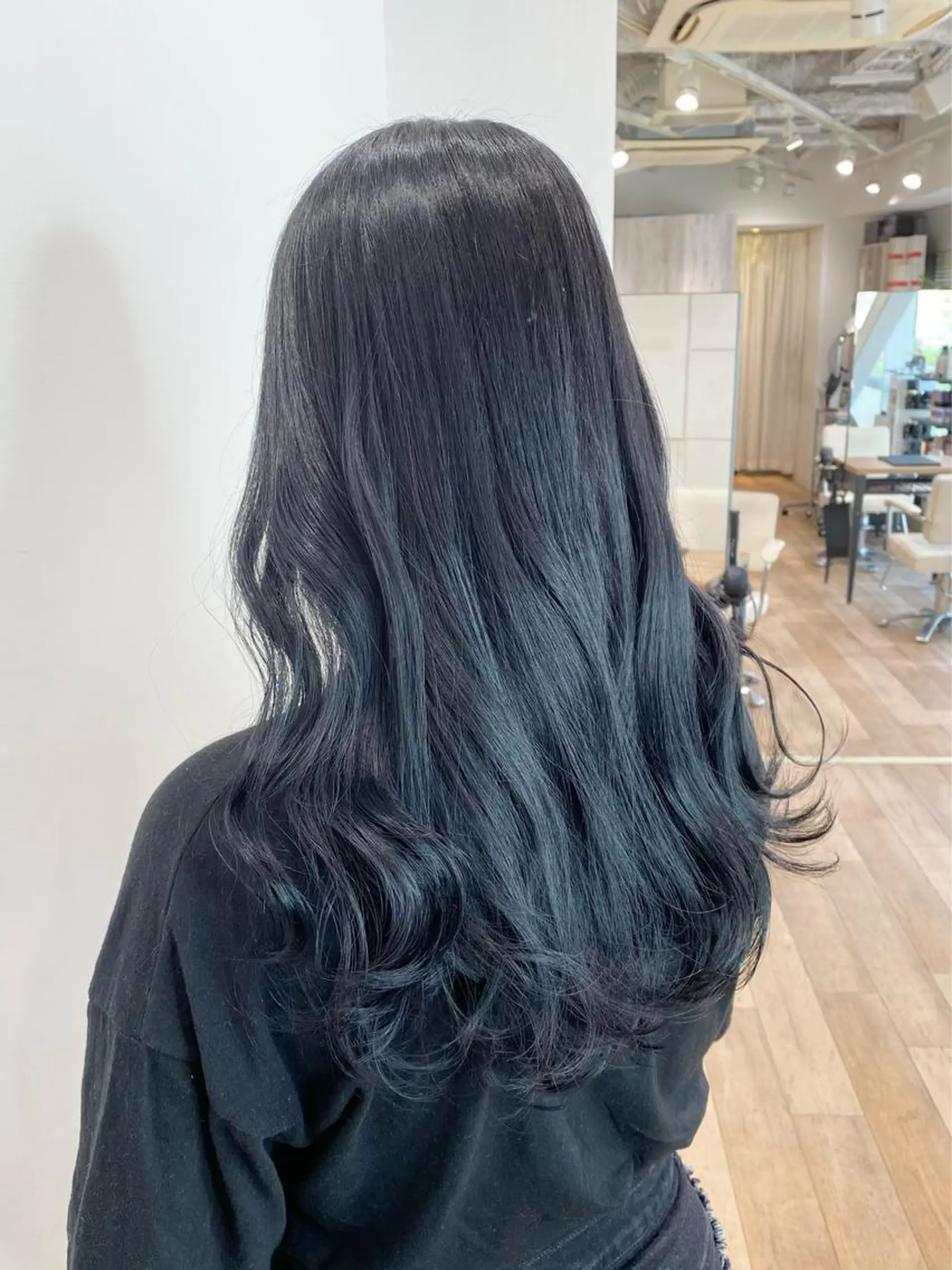 ロング カラー  渡部 妃月のヘアスタイル