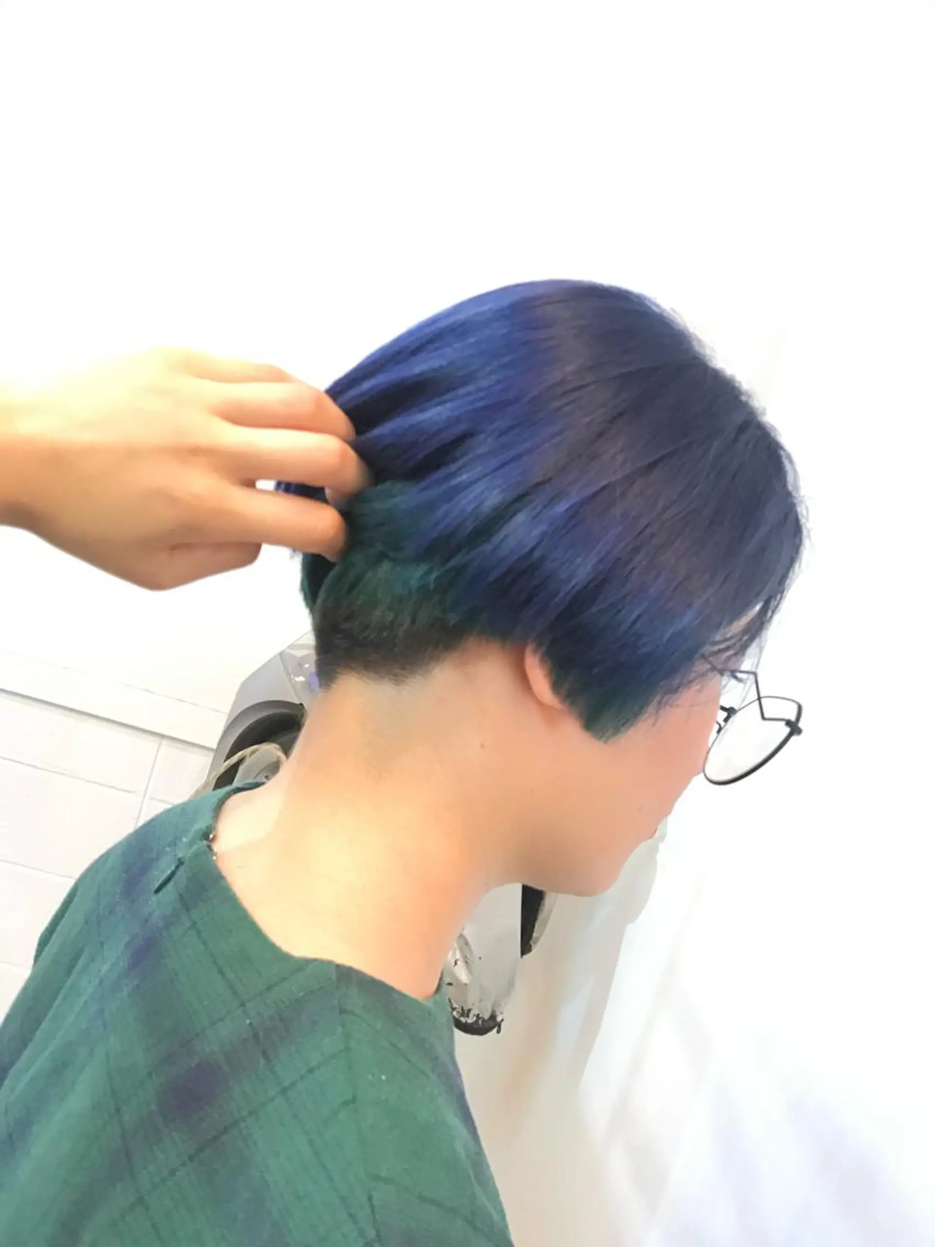 セミロング BRAS ナカガワのヘアスタイル