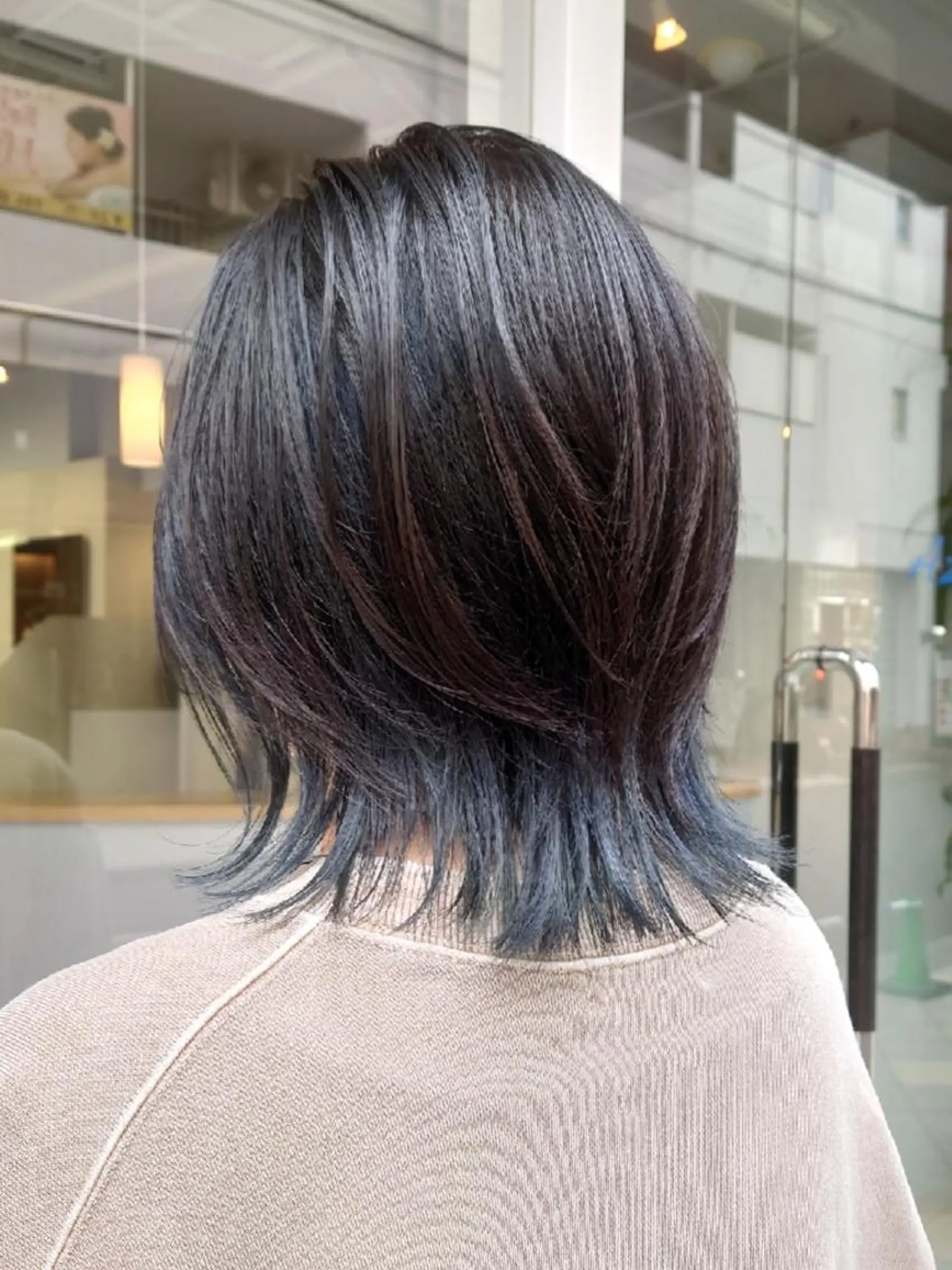 ミディアム カラー ブルーカラー デザインカラー ダブルカラー ウルフカット nagane sayakaのヘアスタイル