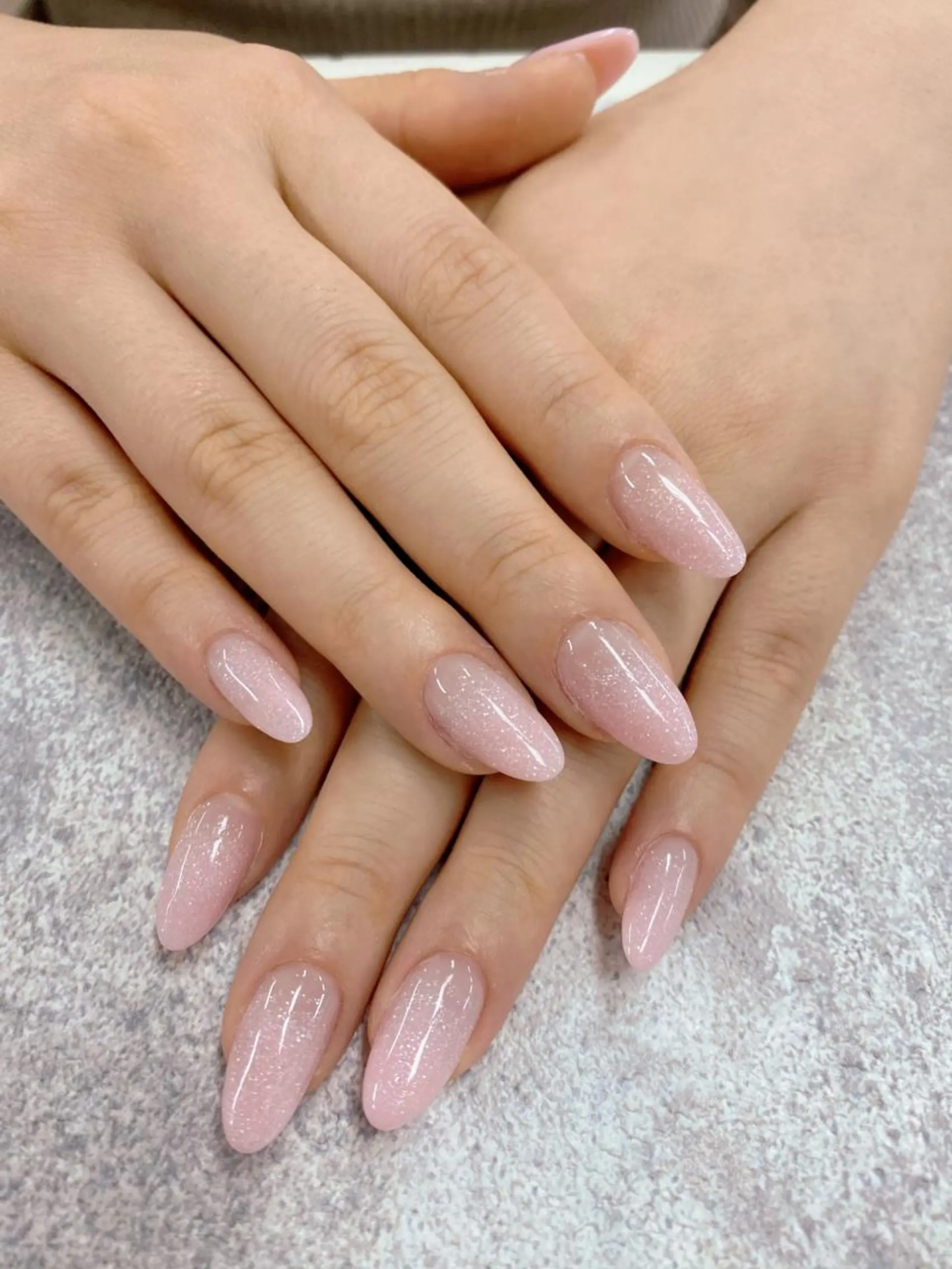 ネイル グラデーション ラメ(グリッター) ラメグラデーション スカルプネイル nail &eye    ADDICT OHORI所属・addict 練習中のネイルデザイン