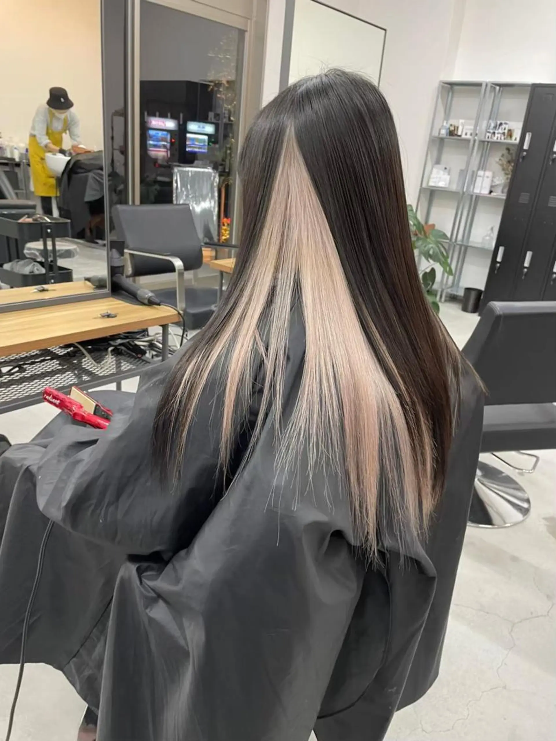 セミロング カラー ヘアアレンジ パーマ ネイル マツエク・マツパ アイブロウ ショートボブ セミロングパーマ バレイヤージュ ブリーチ ケアブリーチ カラー特化サロン大阪 ルービック江坂/新城のヘアスタイル