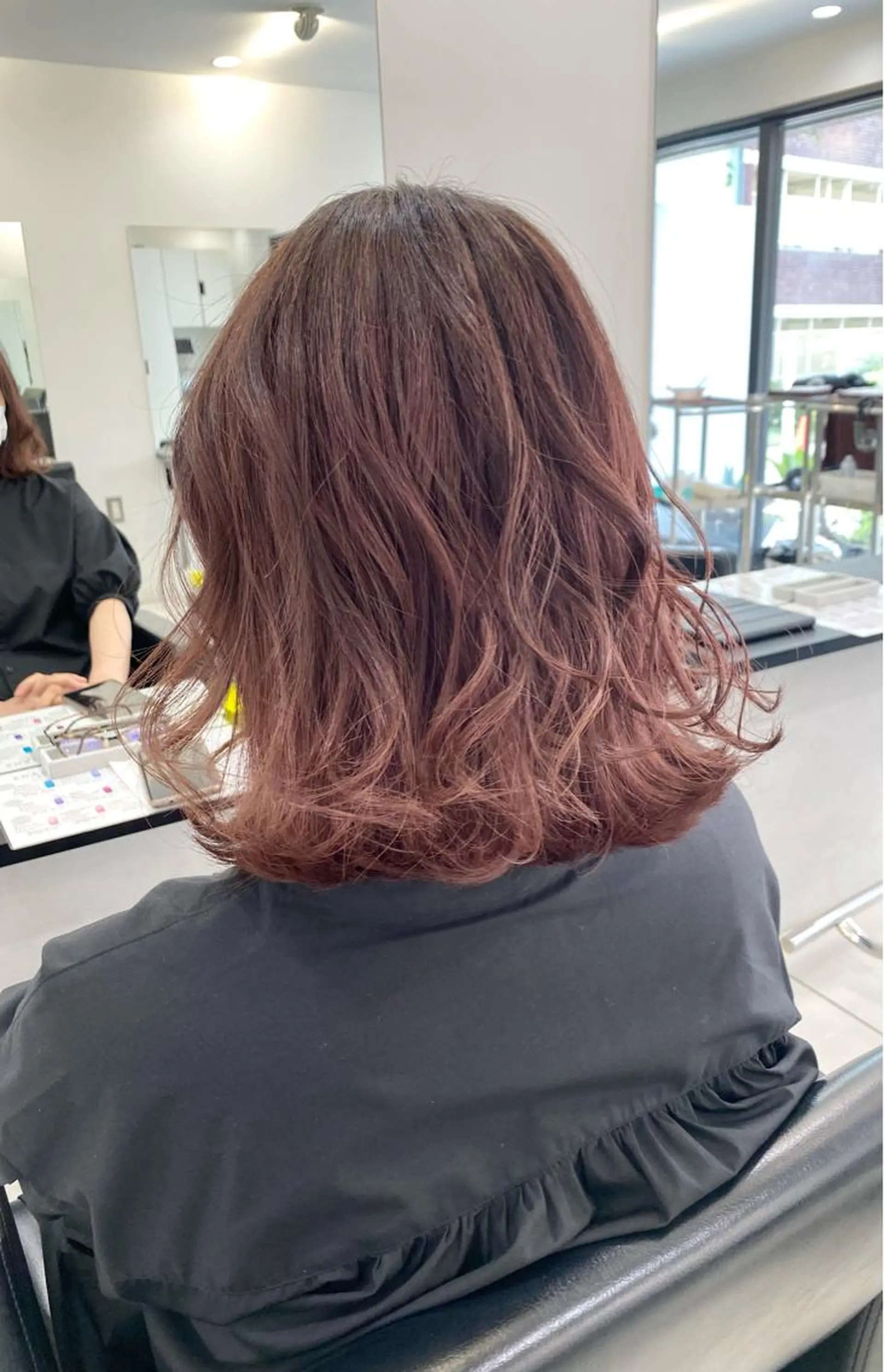 セミロング カラー バレイヤージュ ピンクカラー レイヤーカット opus 店長大和 レイヤー/赤み消しのヘアスタイル