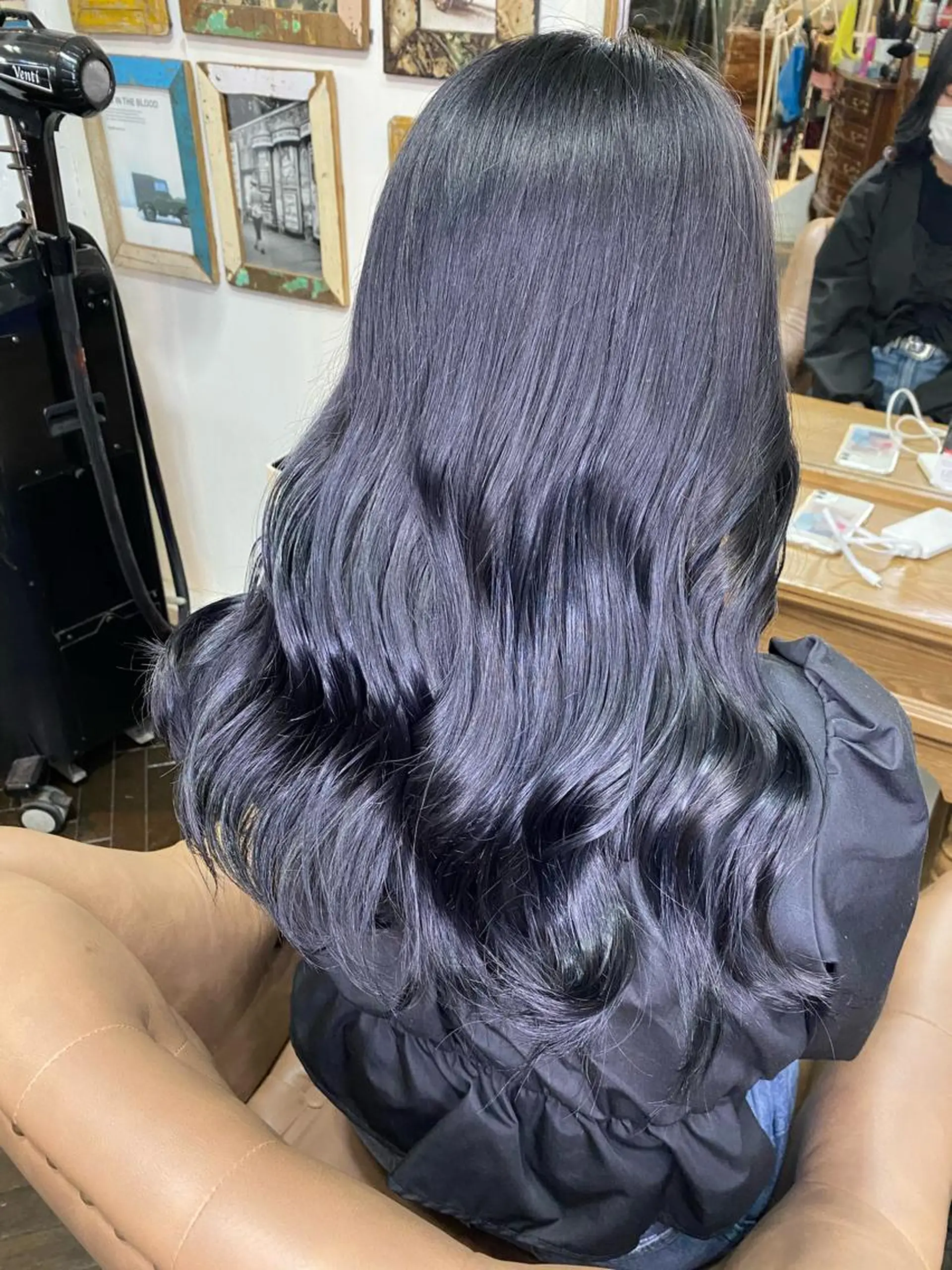 ロング カラー バレイヤージュ ブリーチ ブロンド ダブルカラー イヤリングカラー ヘアカラー モモカ/ハイトーン /バレイヤージュのヘアスタイル