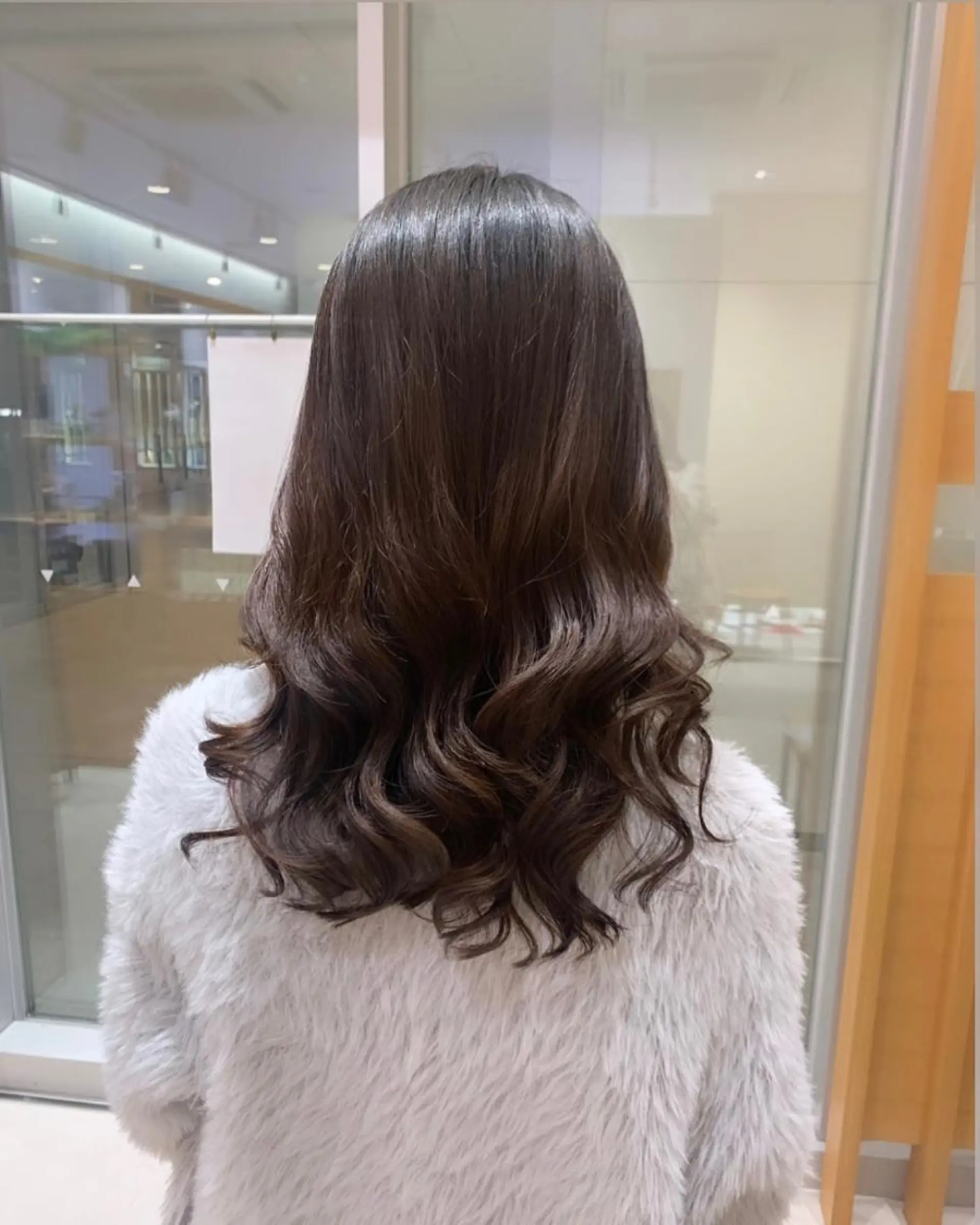 ロング パーマ カット パーマ トリートメント 下川 由貴のヘアスタイル