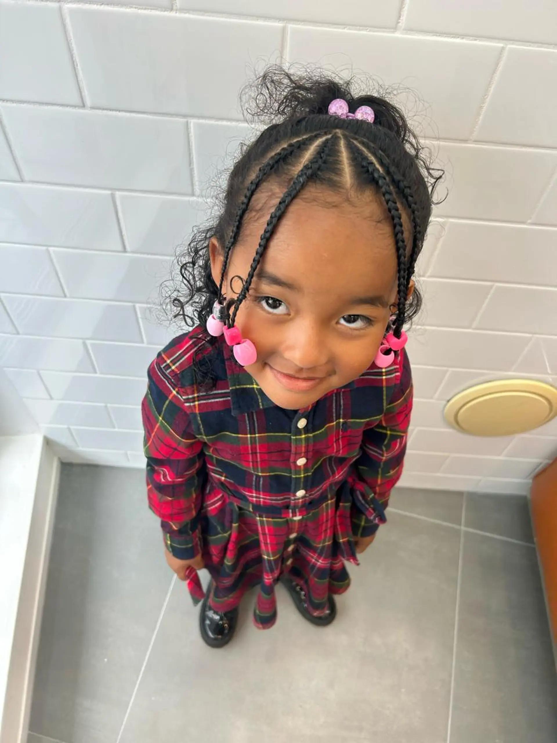 ヘアアレンジ キッズ エクステ ヘアセット HARURU🪮✨ ブレイズ海外ヘアのヘアスタイル