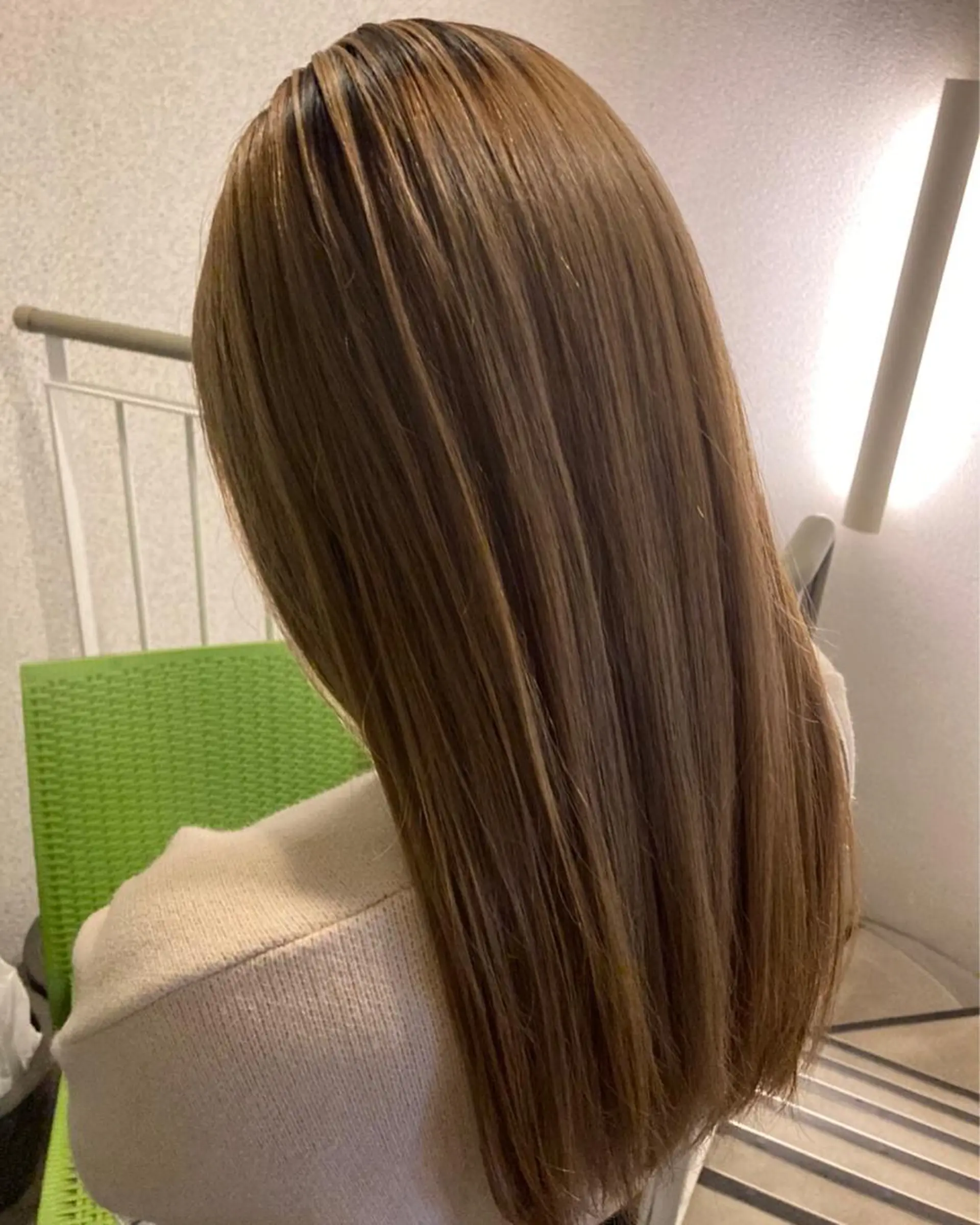 セミロング カラー Largo所属・広中 裕一のマツエク・マツパデザイン