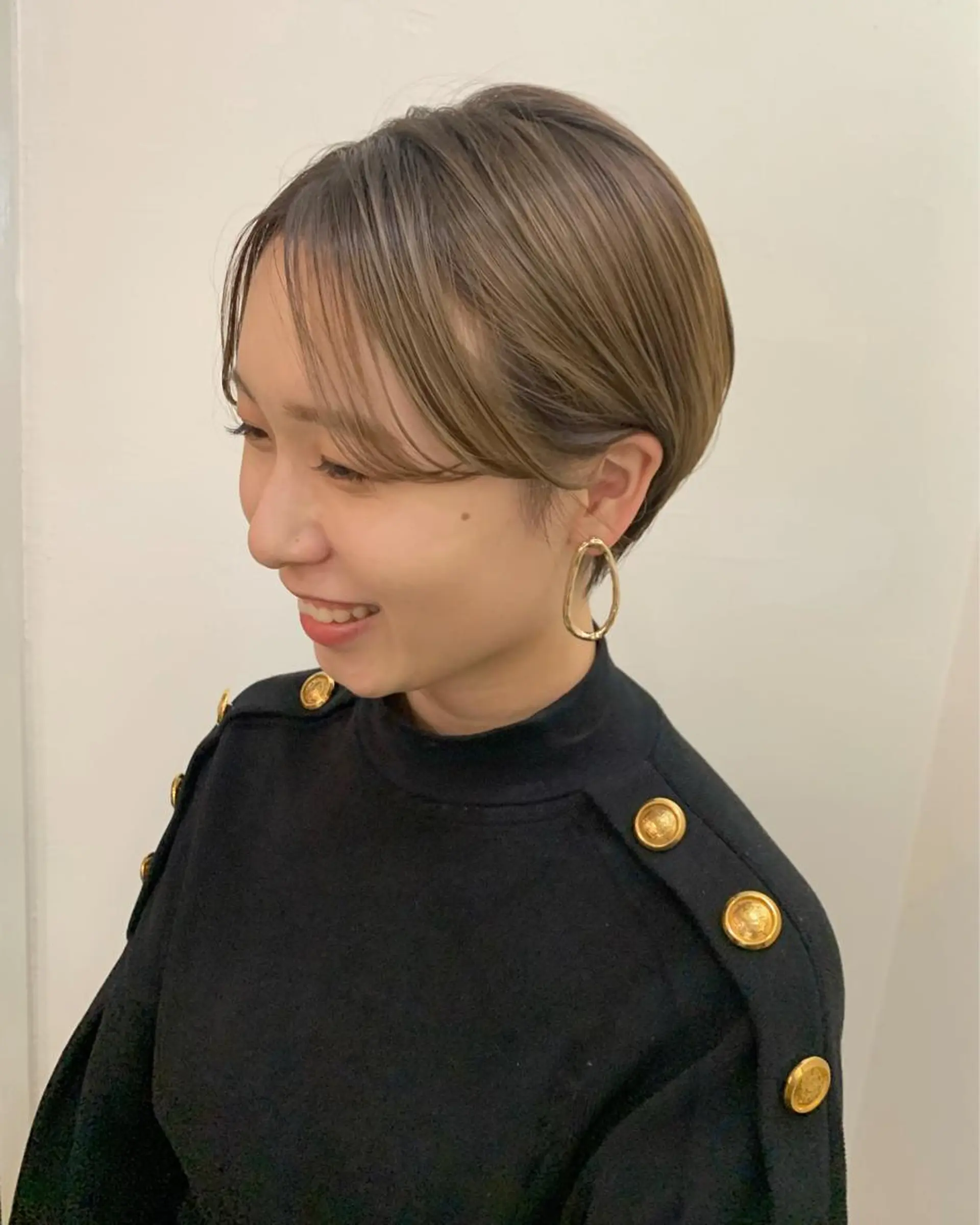 ショート まろやか透明感カラー ♡MANAのヘアスタイル