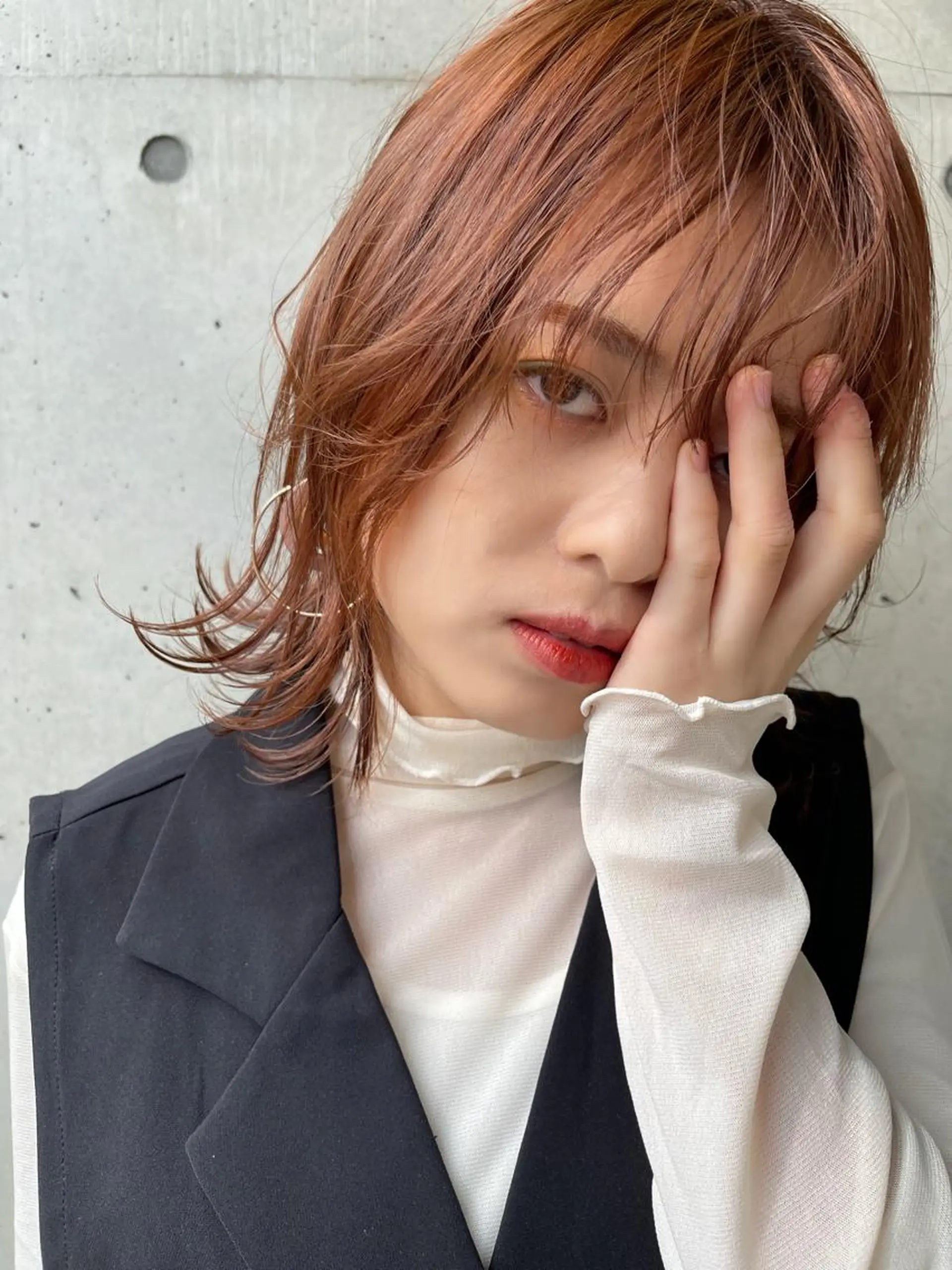 ミディアム 由比藤理子 ブリーチカラー🌈のヘアスタイル