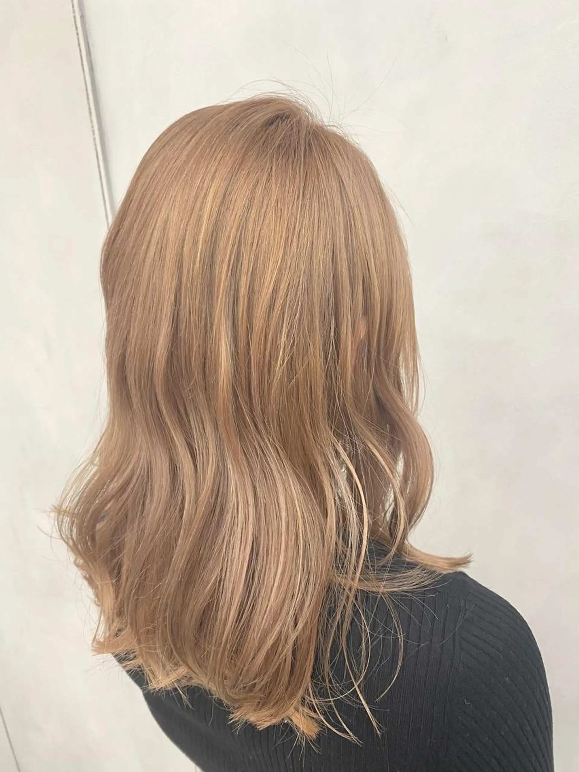 セミロング カラー ベージュカラー ブリーチ ヘアカラー ピンク/ベージュ /似合わせ/田島百華のヘアスタイル