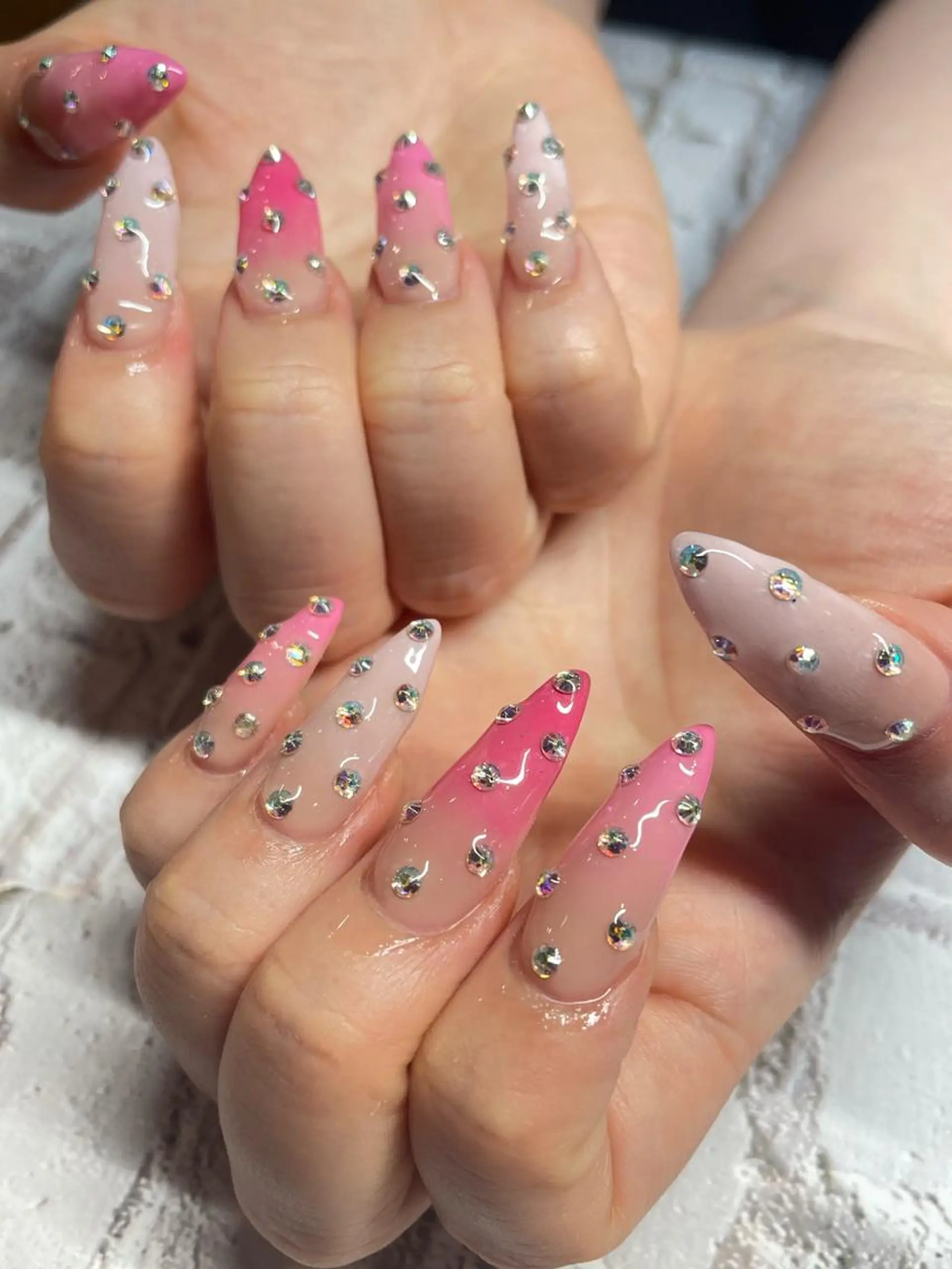 ネイル アートネイル グラデーション キラキラネイル ロングネイル スカルプネイル nailsalonIF所属・akira .のネイルデザイン