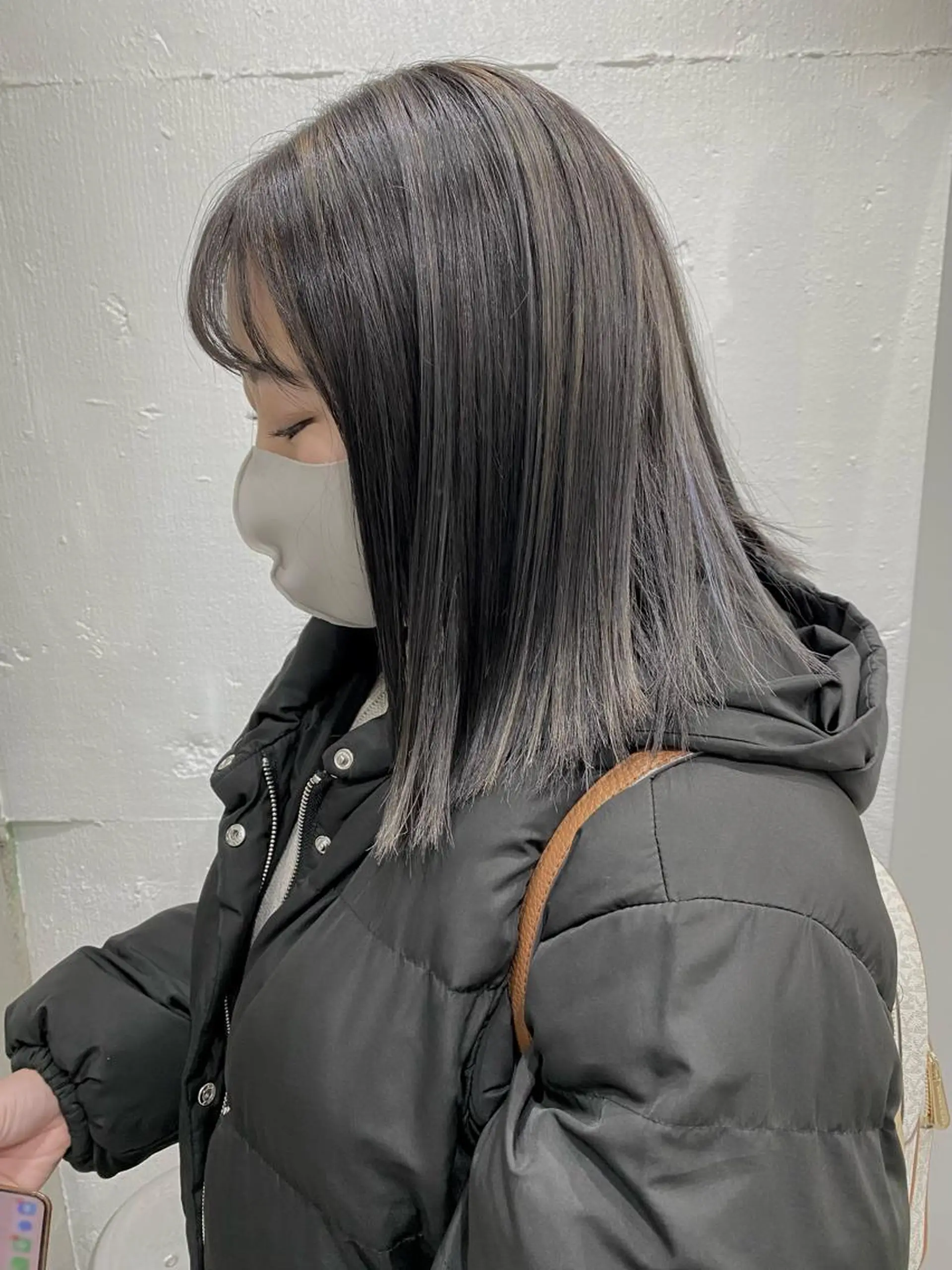 ミディアム ハイライト kai .のヘアスタイル