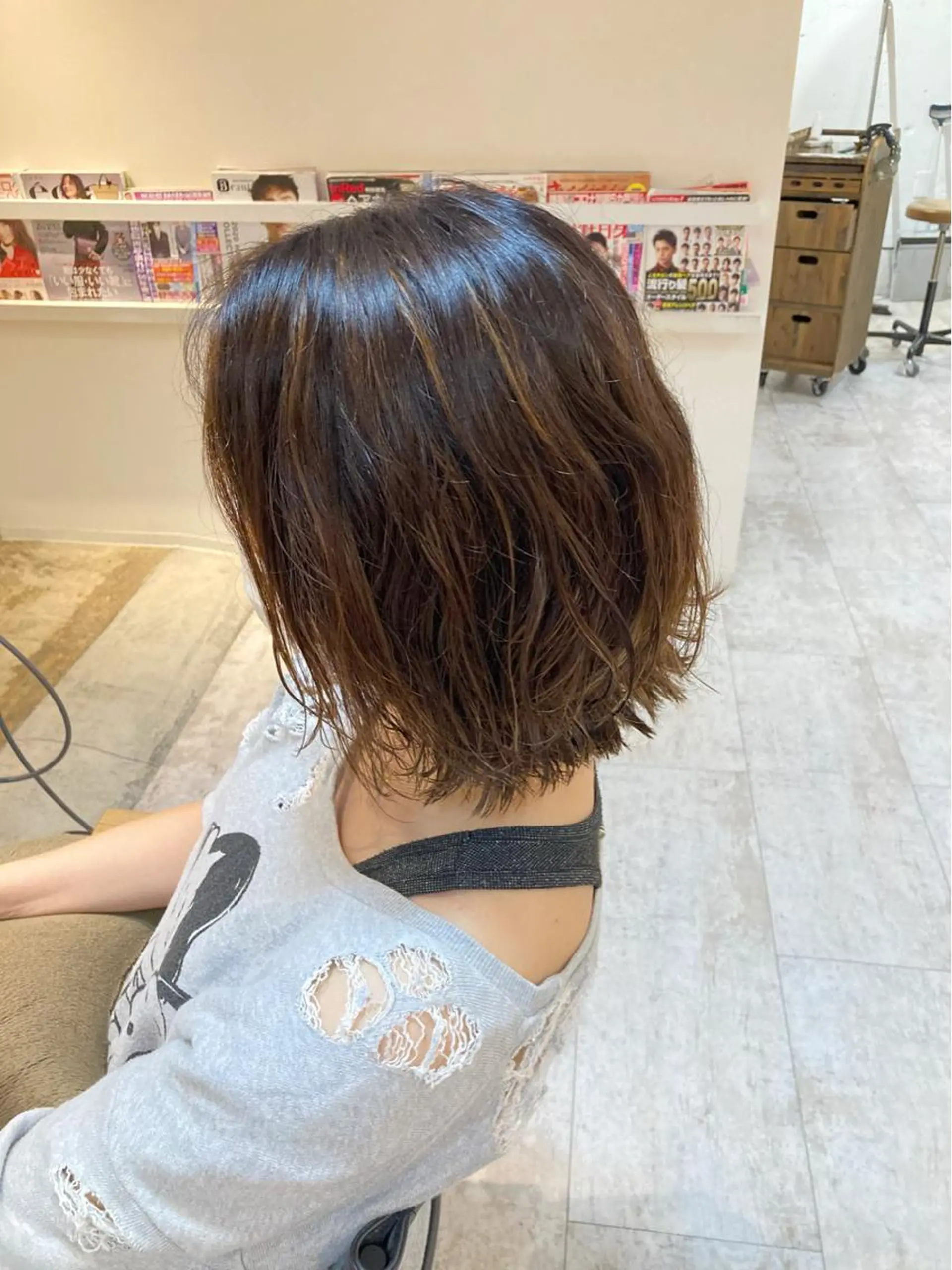 ミディアム カラー パーマ ミディアムパーマ ハイライトカラー ハイライト en't所属・【女性指名No.1】 西口直子のヘアスタイル