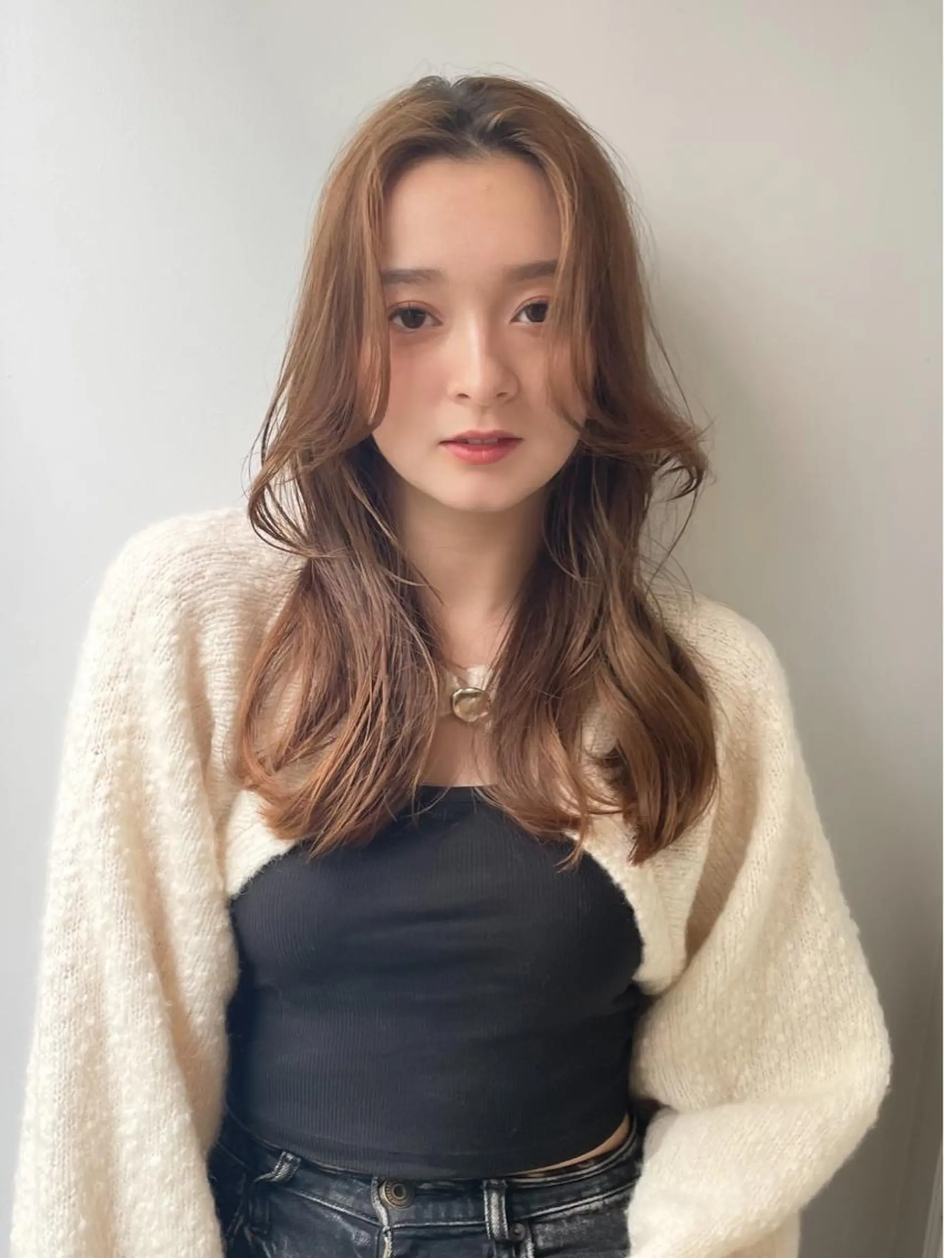 セミロング カラー ベージュカラー ブリーチ 透明感カラー ダブルカラー グレージュ カット トリートメント 横浜/レイヤーカット /韓国ヘア/佐藤記正のヘアスタイル