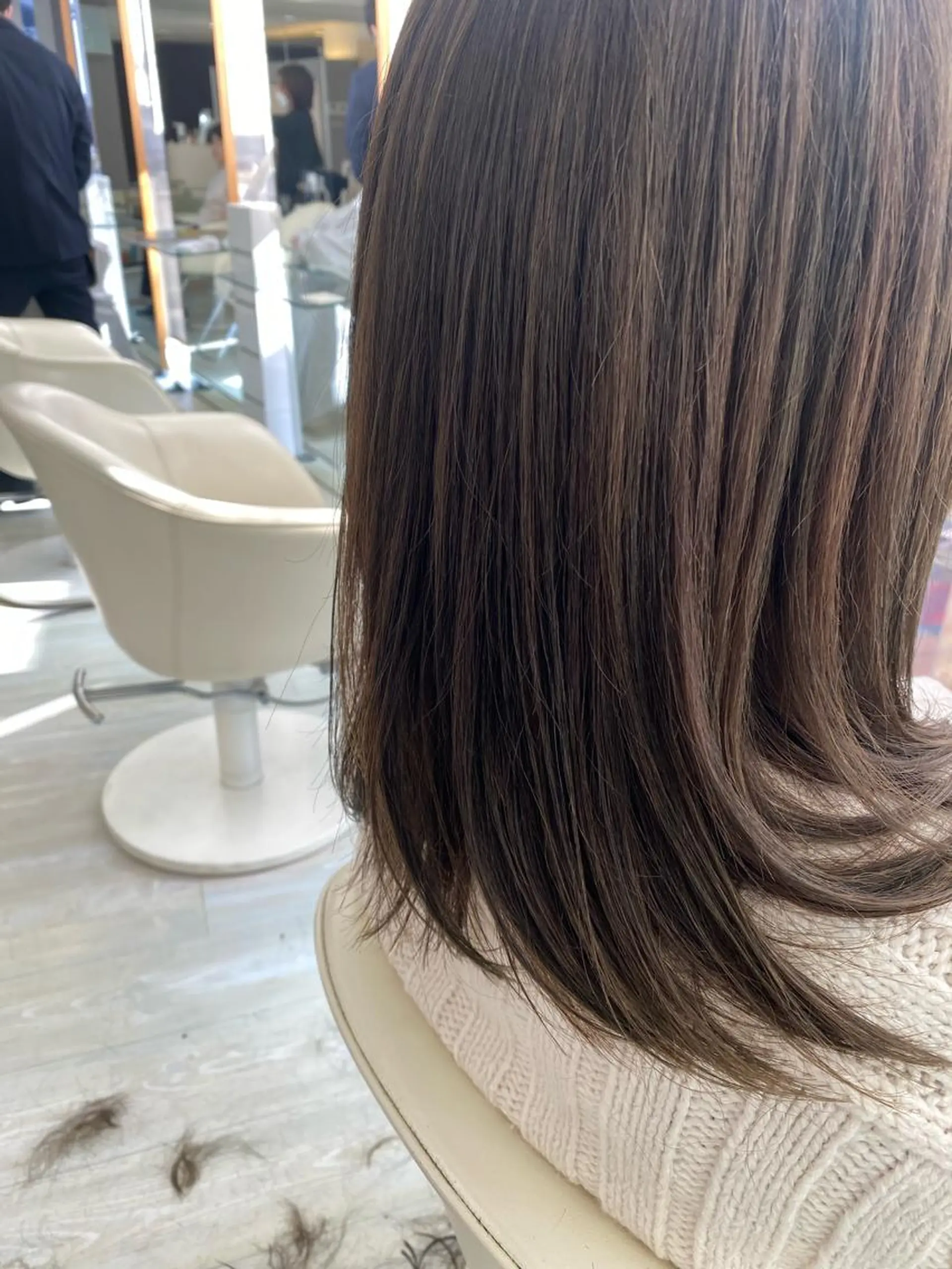 ミディアム 鬼澤 なお子のヘアスタイル