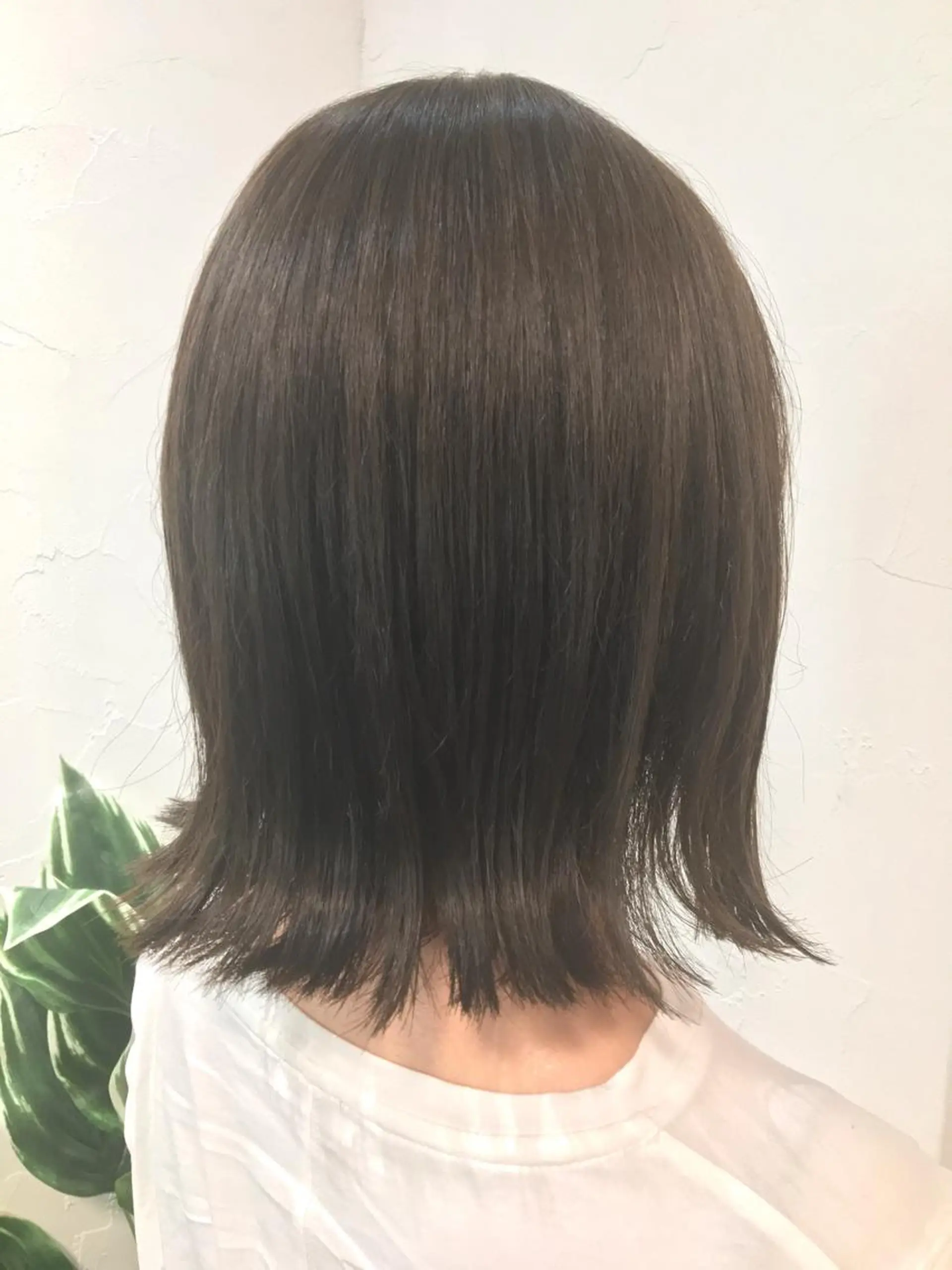 ミディアム カラー 鈴木 咲輝のヘアスタイル