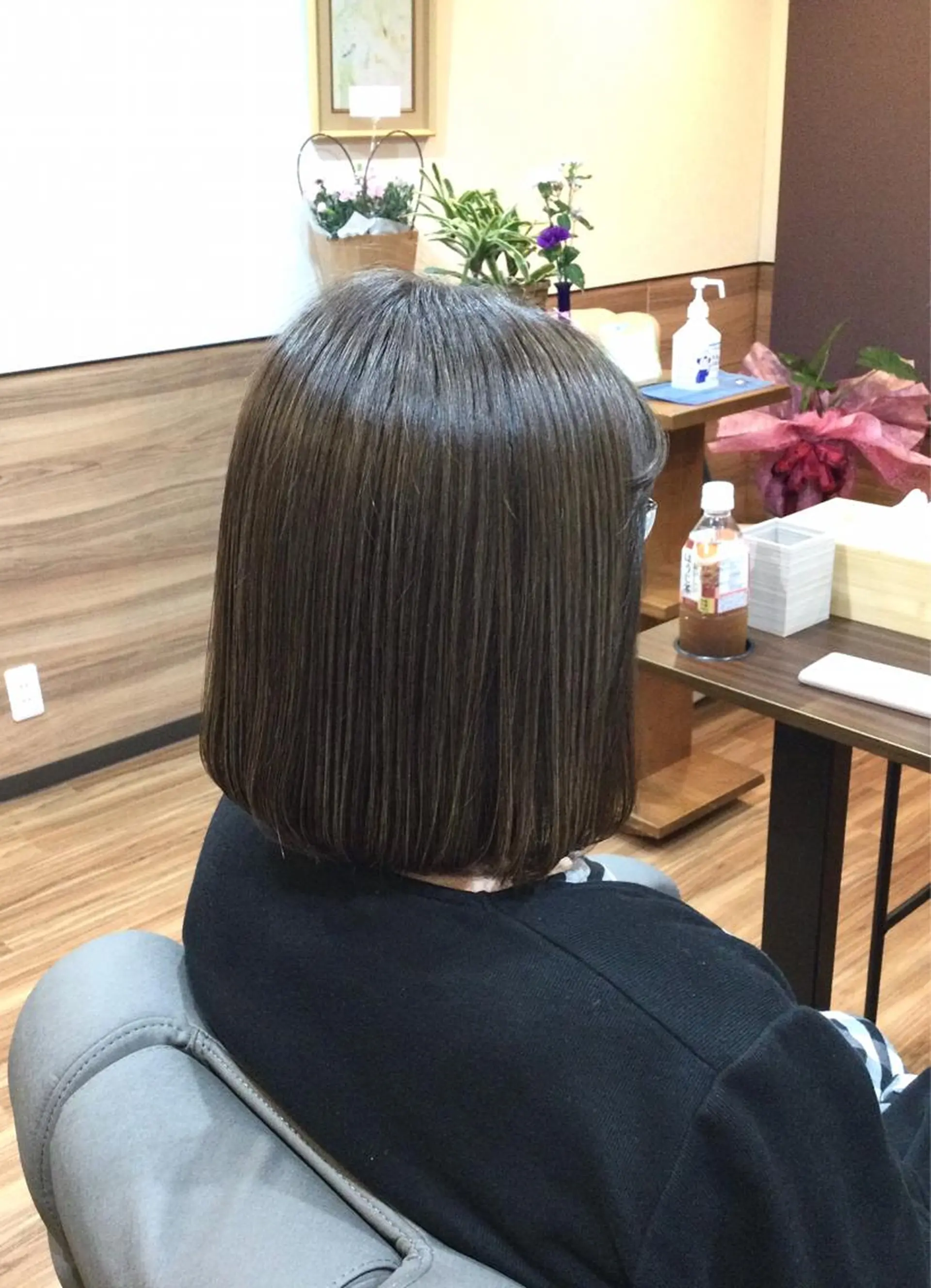 ミディアム カラー グレージュ オリーブグレージュ オリーブグレー Annon プライベートサロンのヘアスタイル