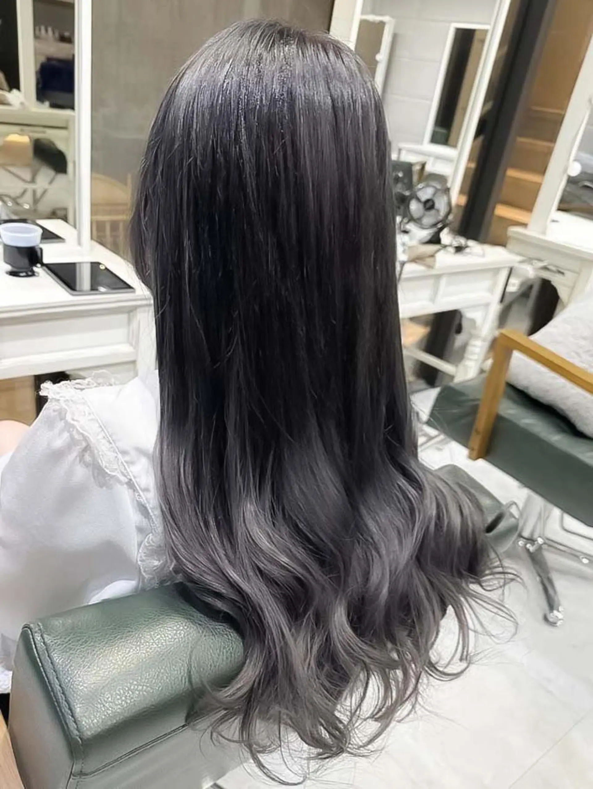 ロング カラー ヘアアレンジ ブリーチ ケアブリーチ 透明感カラー デザインカラー ハイトーンカラー Days 透明感カラーのヘアスタイル