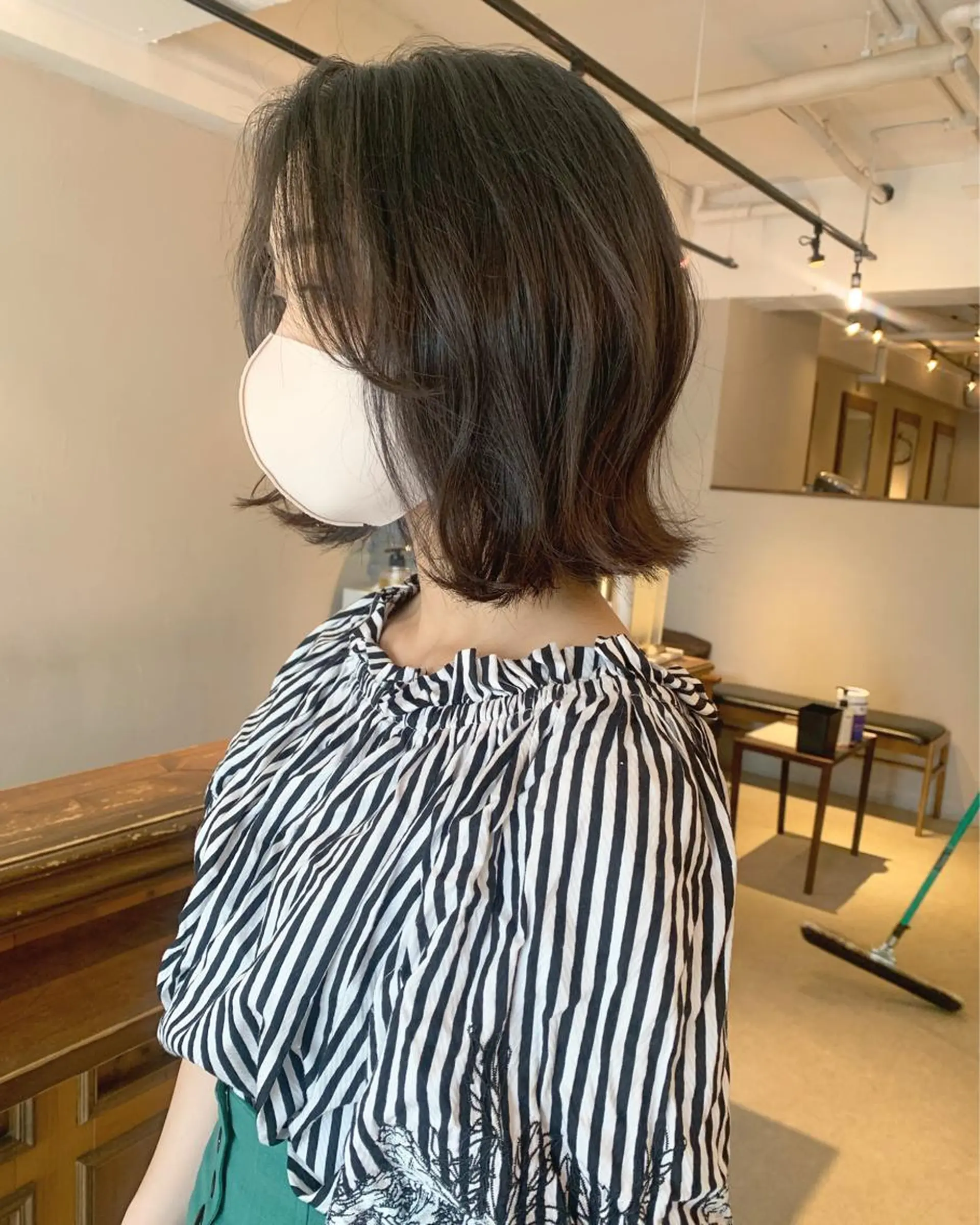 ショート カラー 透明感/オリーブ/ グレージュ/YUKAのヘアスタイル