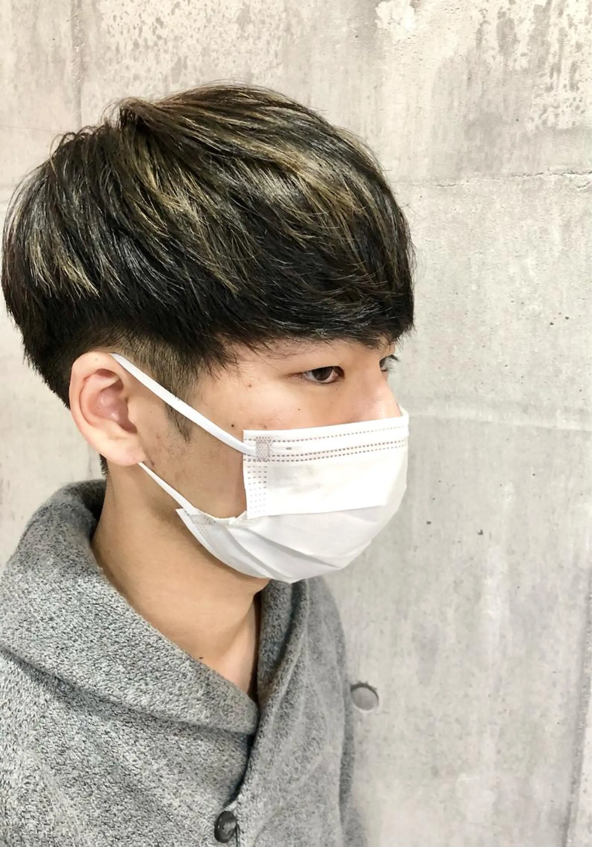 カラー メンズ メンズハイライト ハイライトカラー レイヤー/韓国 ハイトーン興津史弥のヘアスタイル