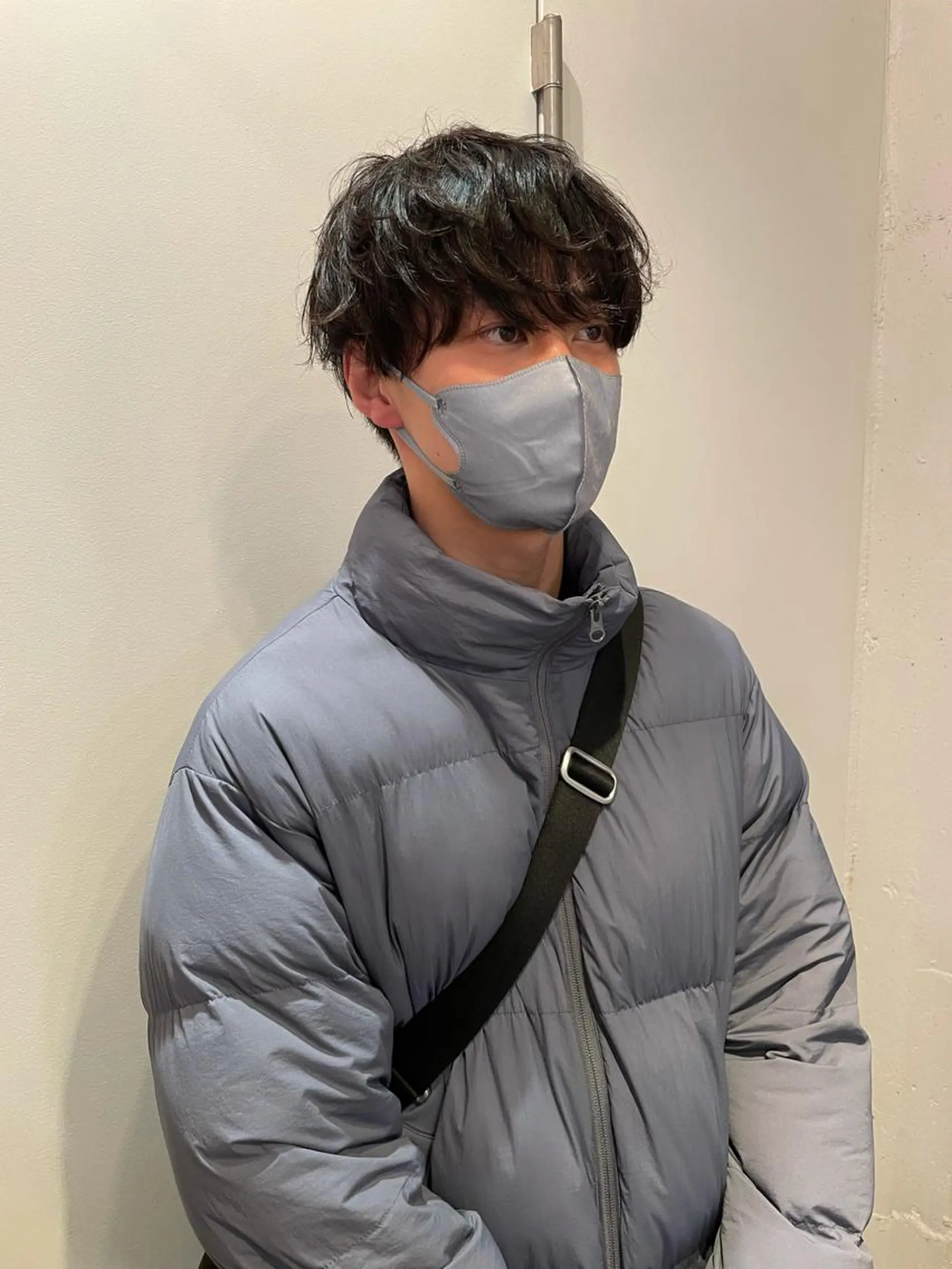 ショート パーマ メンズ メンズパーマ MIOベージュカラー 柔らかいカラーのヘアスタイル