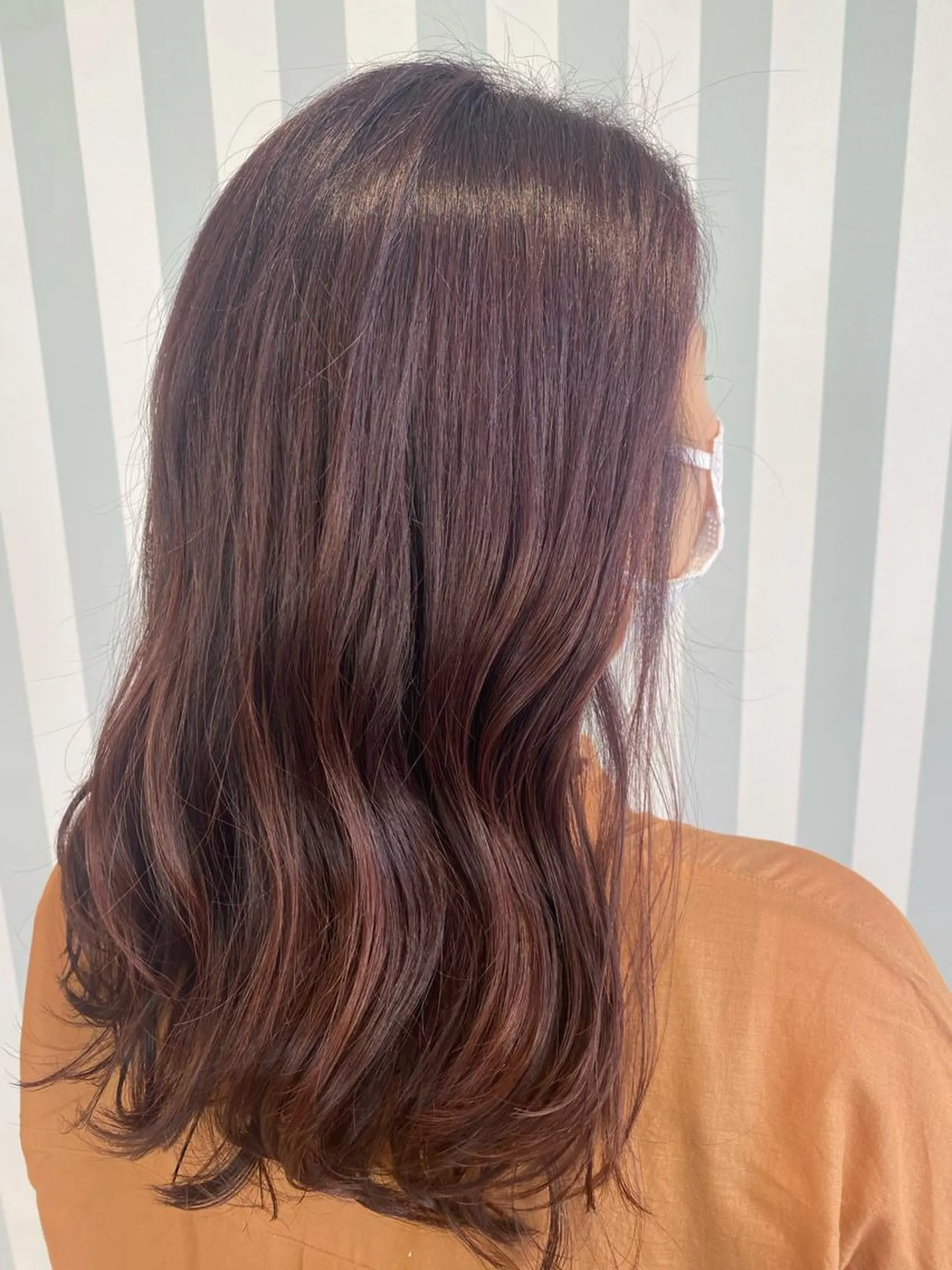 セミロング カラー ピンクカラー ベージュ/インナー カラー🤍Rieのヘアスタイル