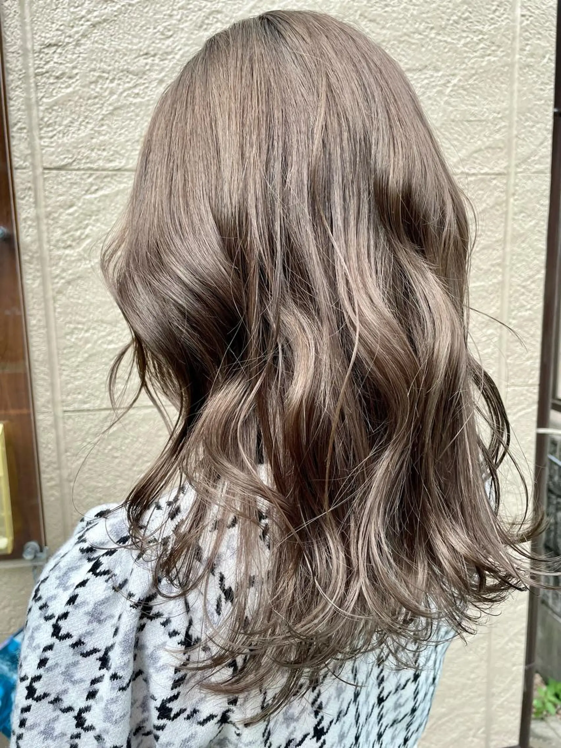 ロング カラー パーマ 美髪矯正/ハイトーン 🪸🩰ヒナコのヘアスタイル