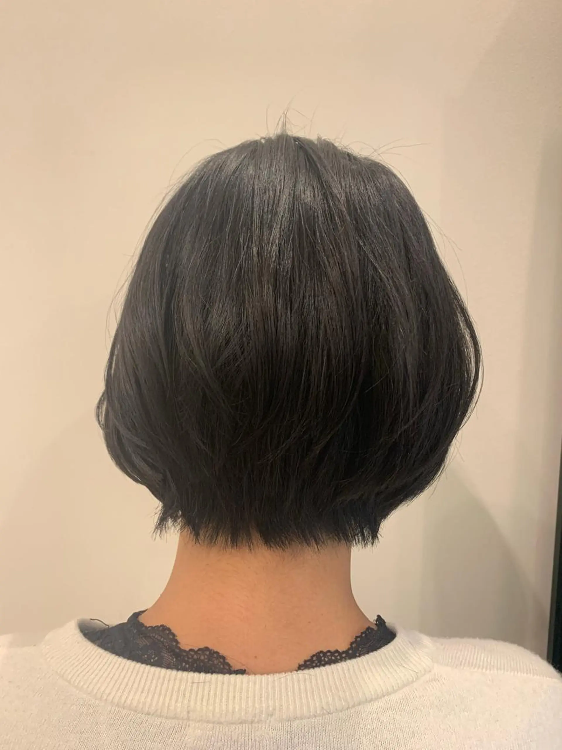 ショート 若狭 彩花のヘアスタイル