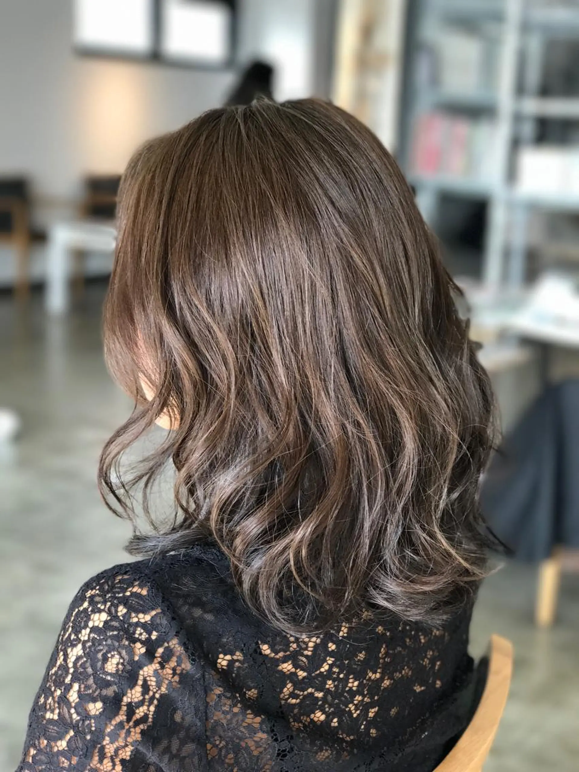 ミディアム セミロング カラー 🌈ディレクター🌈 徳松優希のヘアスタイル