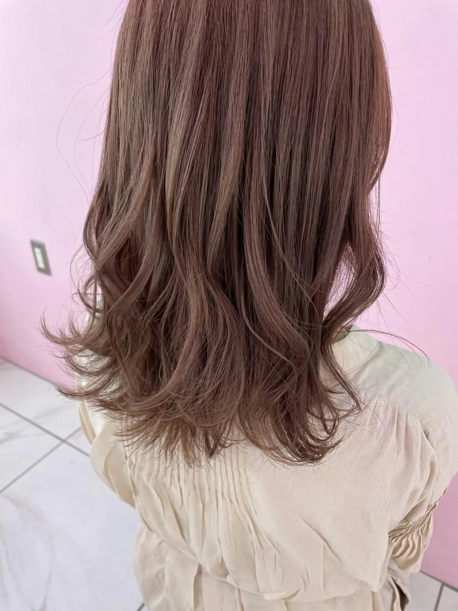 セミロング カラー ベージュカラー 透明感カラー ミルクティーベージュ 心斎橋/ブリーチ minamiのヘアスタイル