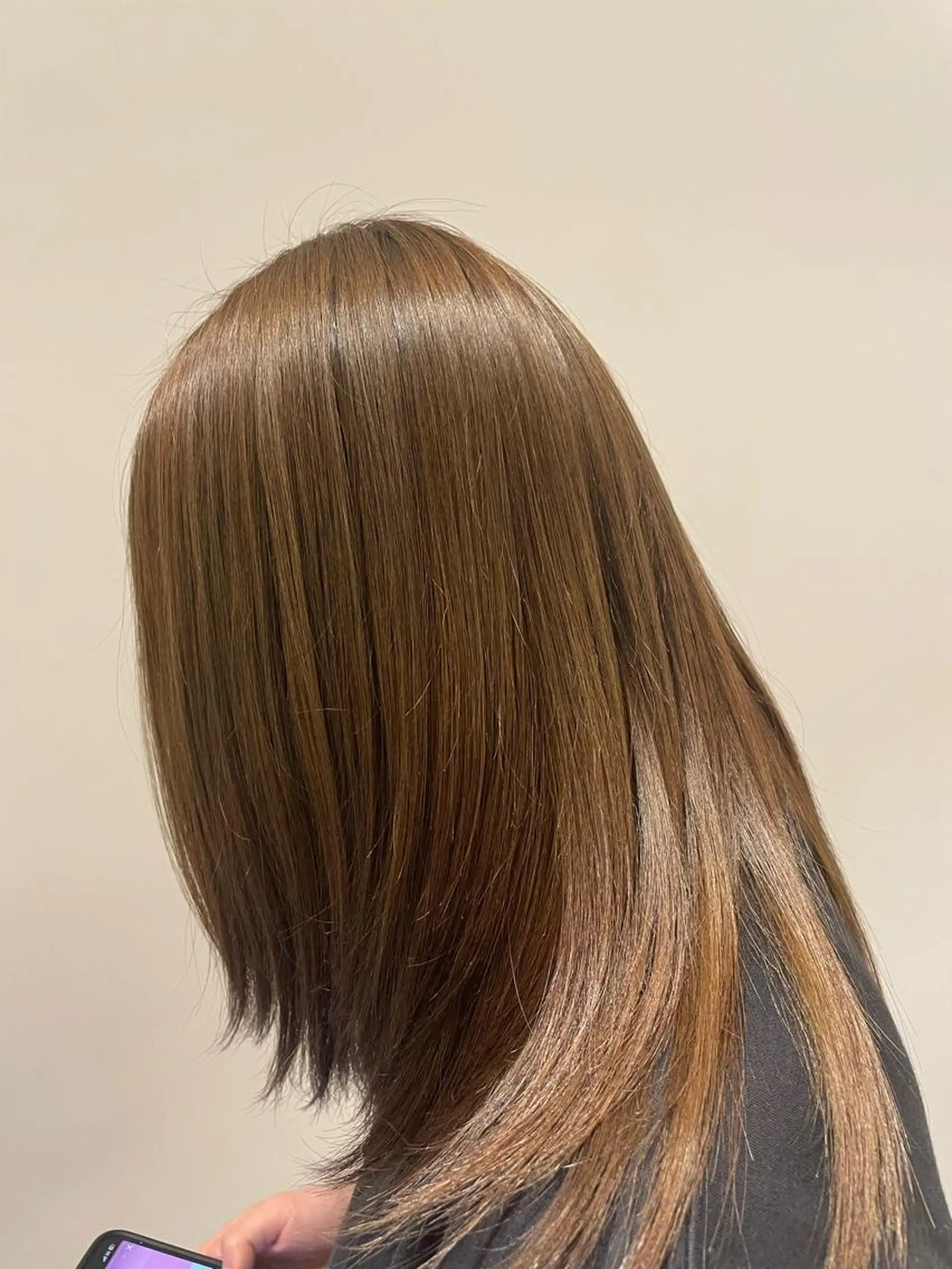 ミディアム カラー ウォーレントリコミ  ニューヨーク所属・西梅田直結🌹 若林梨音のヘアスタイル