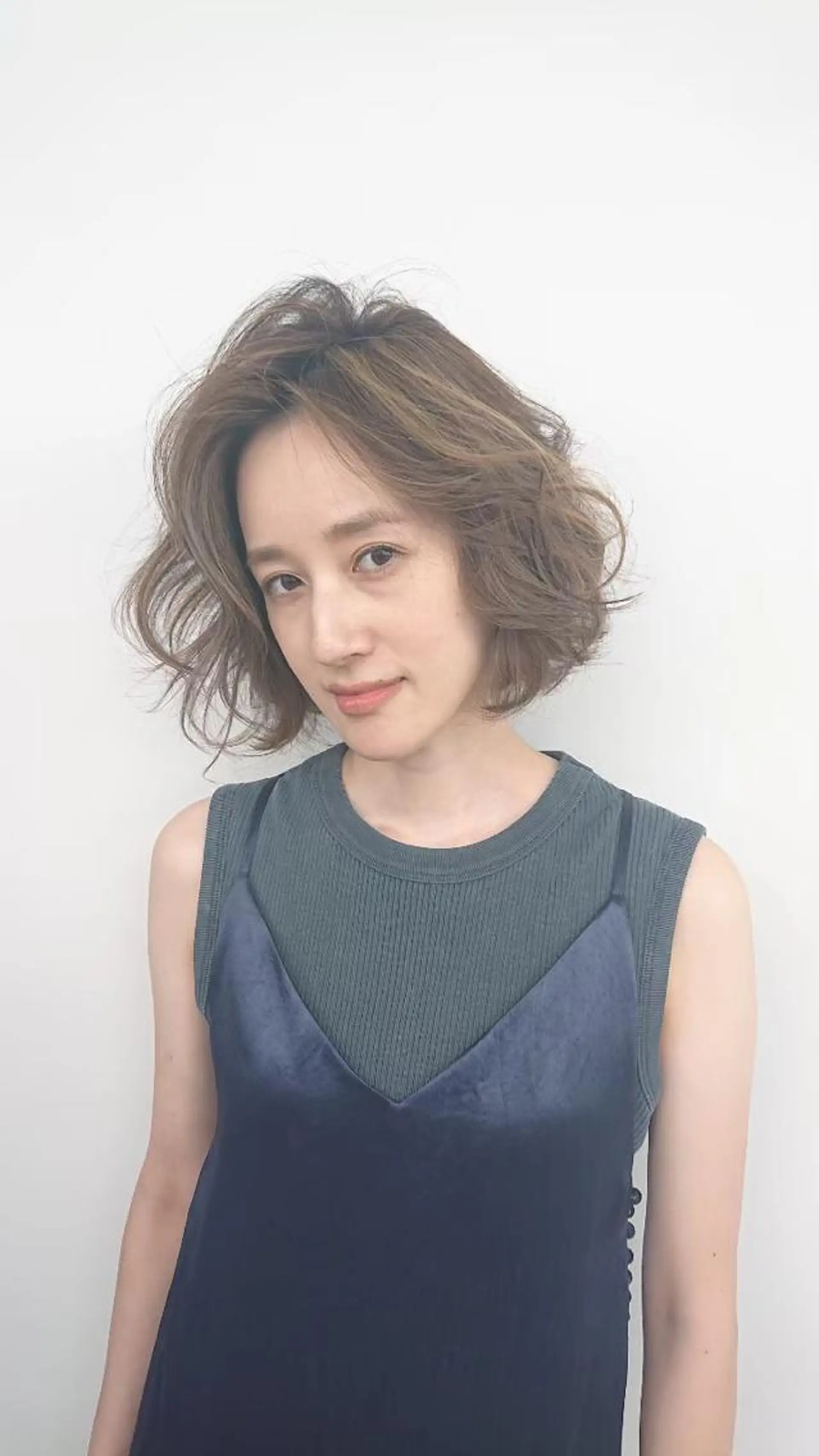 ミディアム カラー ヘアアレンジ HairSignature所属・ブリーチ指名神戸 No.1美容師RENのヘアスタイル