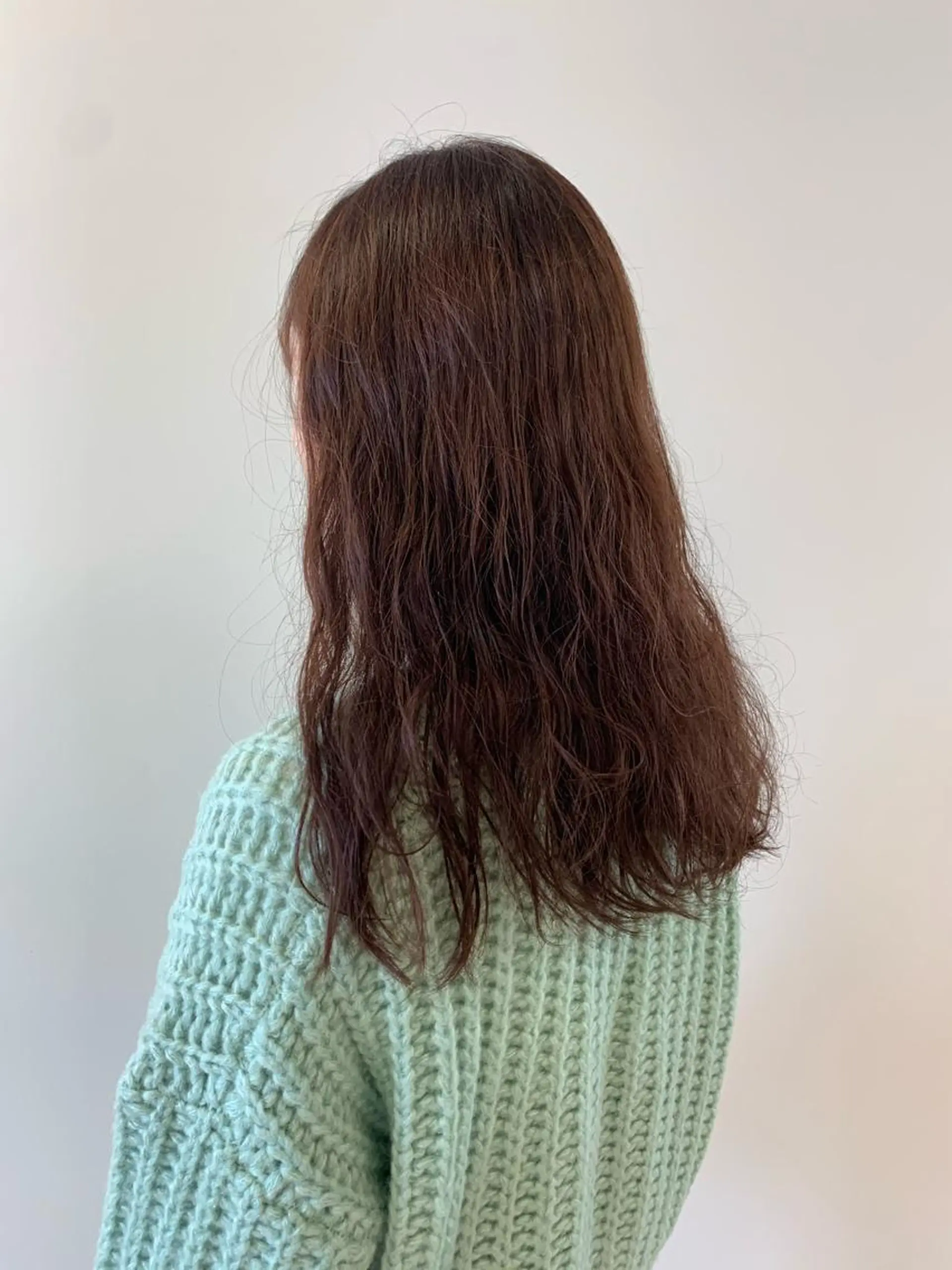 ロング カラー ベージュカラー ピンクカラー ピンクベージュ カット ヘアカラー 顔まわりカット✄ ベージュカラー🧸のヘアスタイル