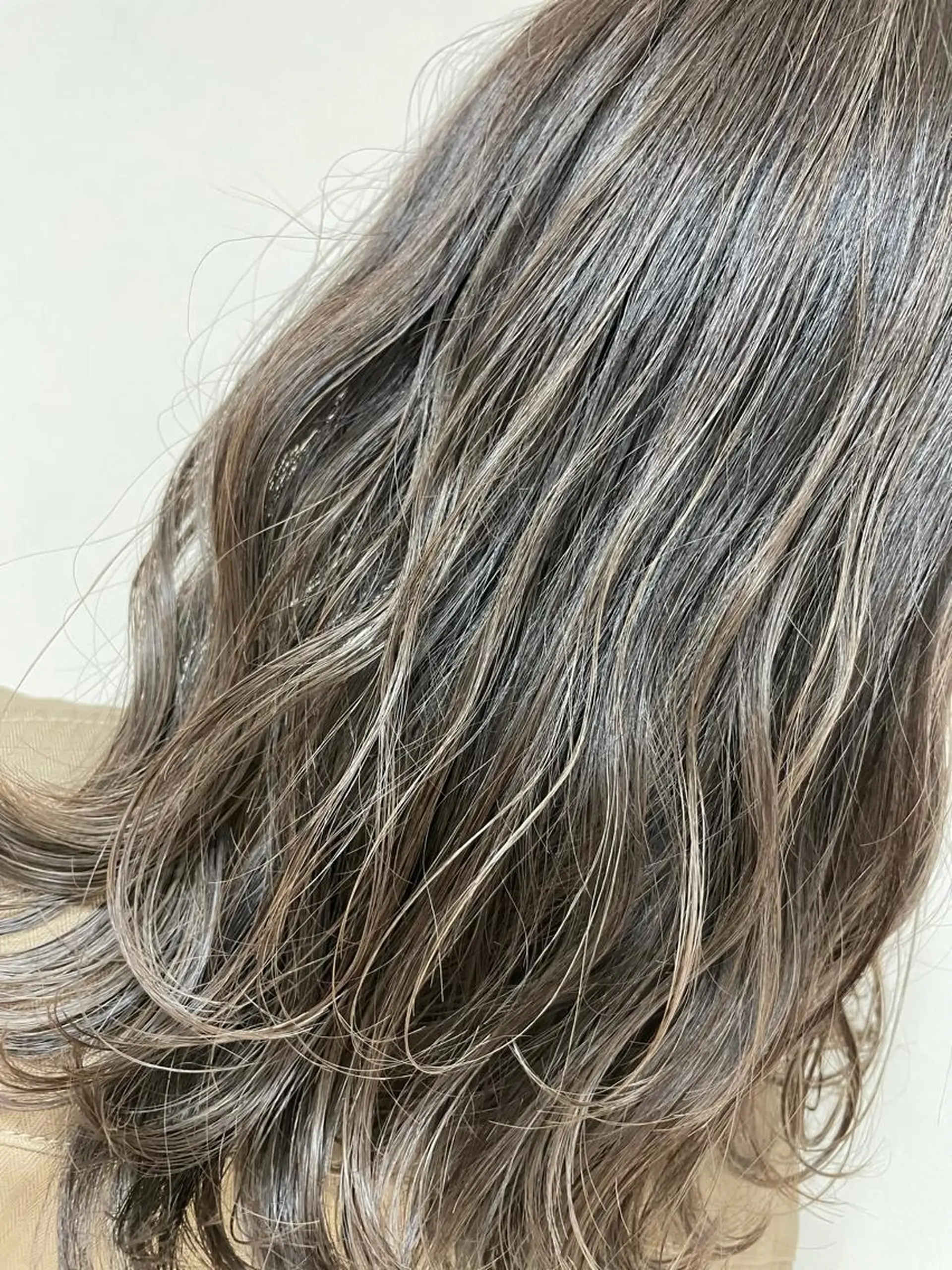 セミロング カラー ヘアアレンジ ヘアカラー トリートメント 【Sweep】おじま のぞみのヘアスタイル