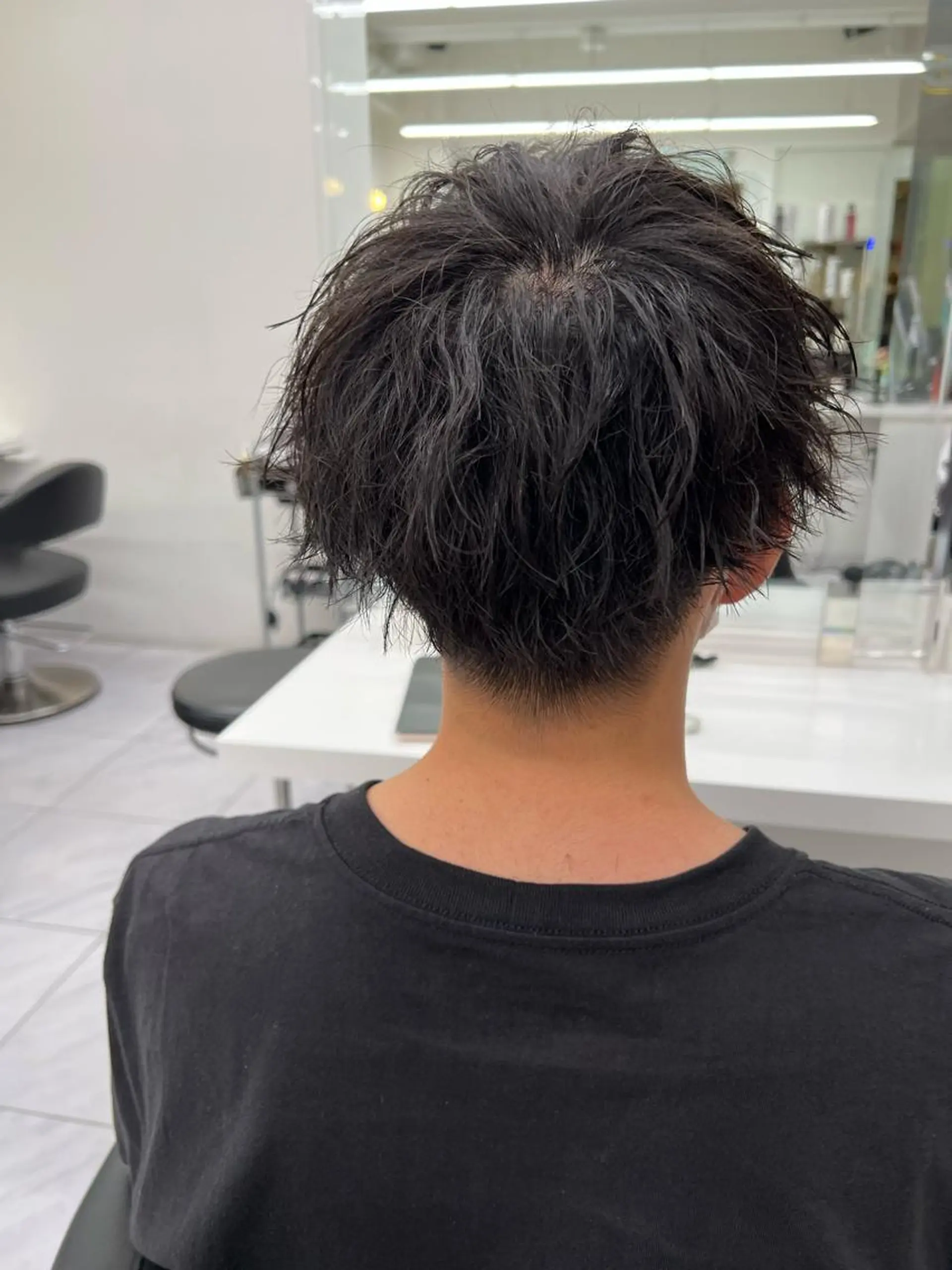 ショート カラー パーマ メンズ センターパート メンズ韓国風 韓国マッシュ マッシュウルフ マッシュ カット ヘアカラー トリートメント ヘッドスパ ヘアセット トレンド/レイヤー うる艶🪞CANDYのヘアスタイル