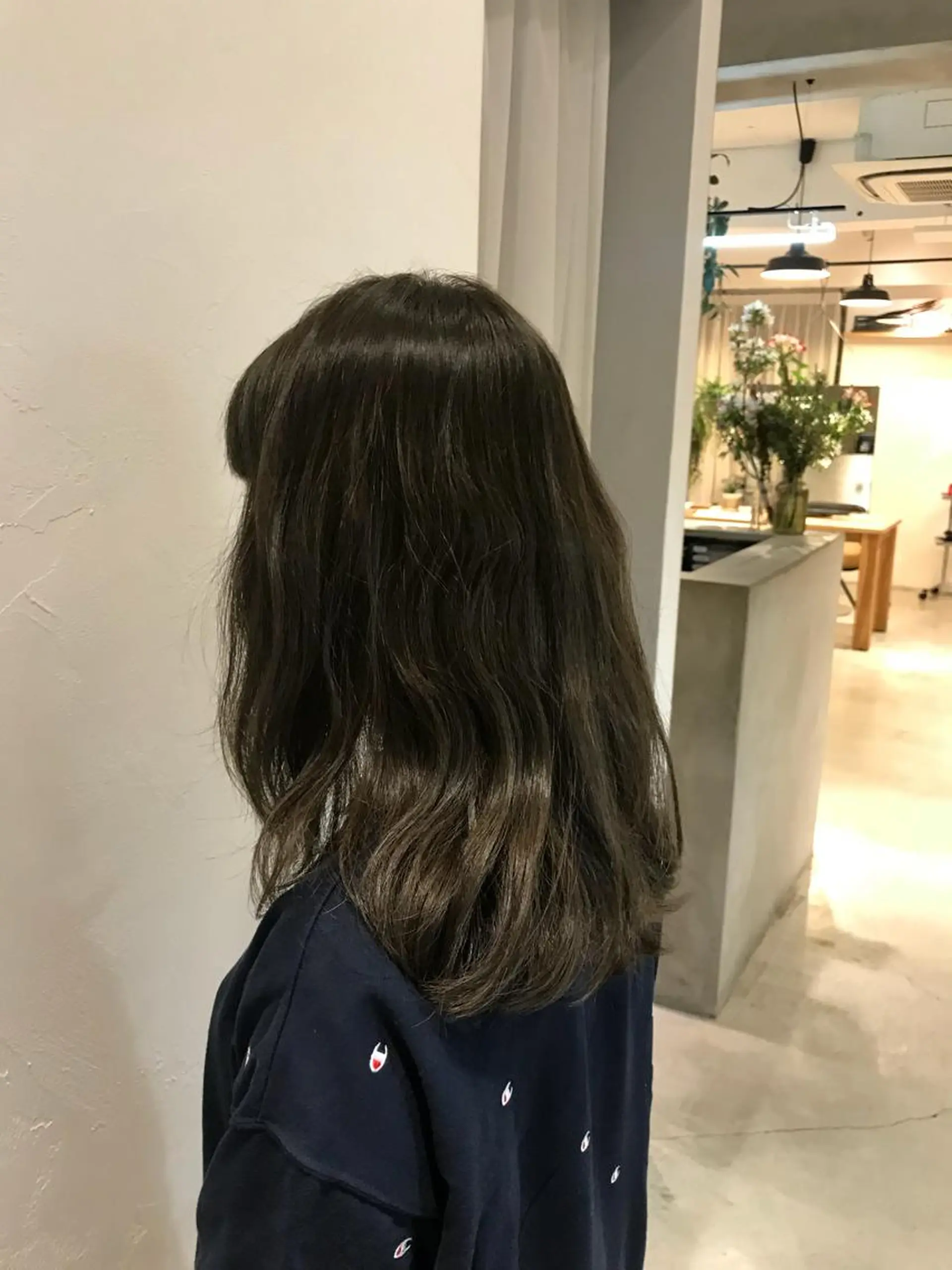 ミディアム DopeLIT モデル募集中のヘアスタイル