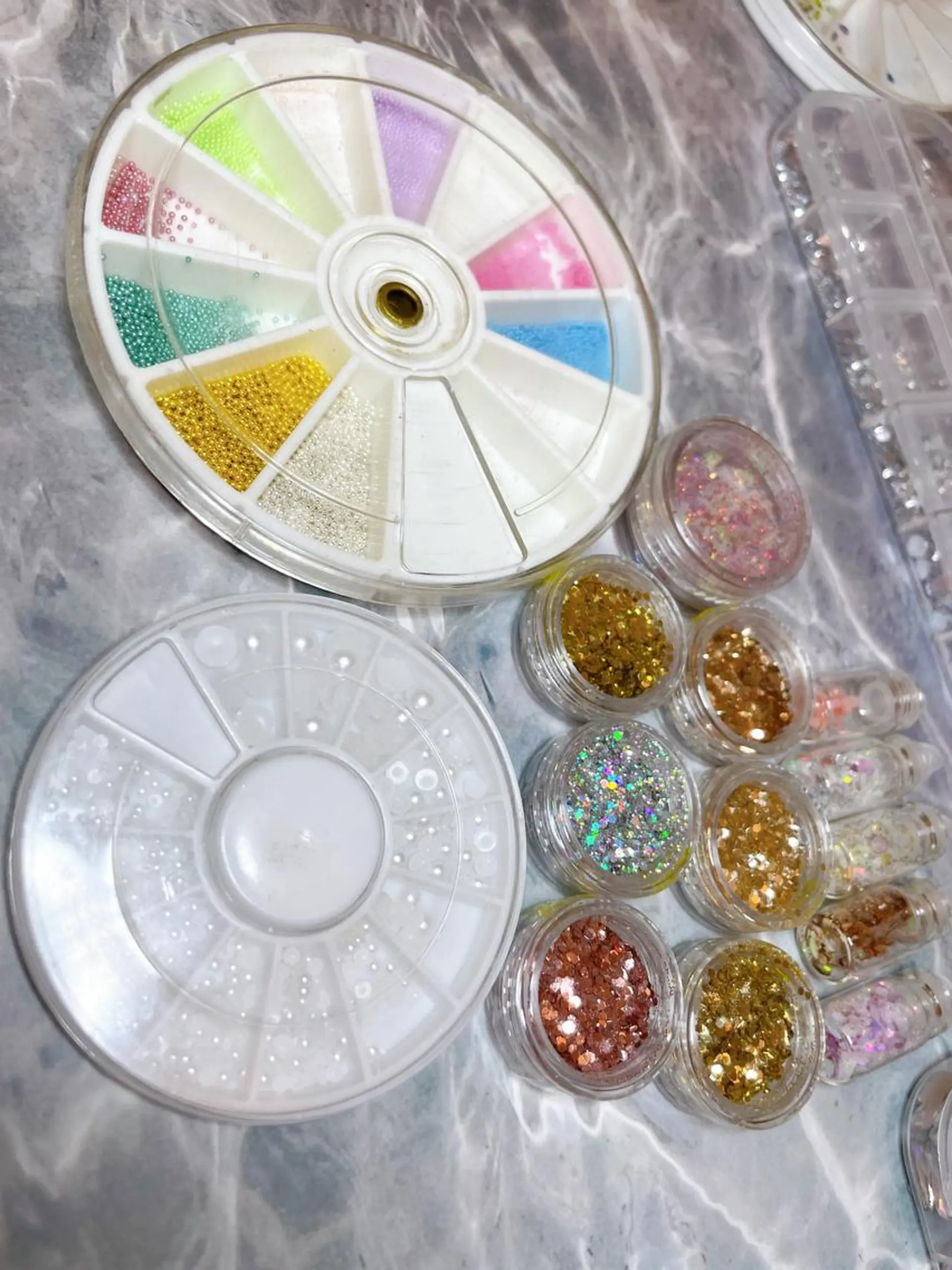 ネイル キラキラネイル Melia　by attrait所属・Melia by attrait🌿杏のネイルデザイン