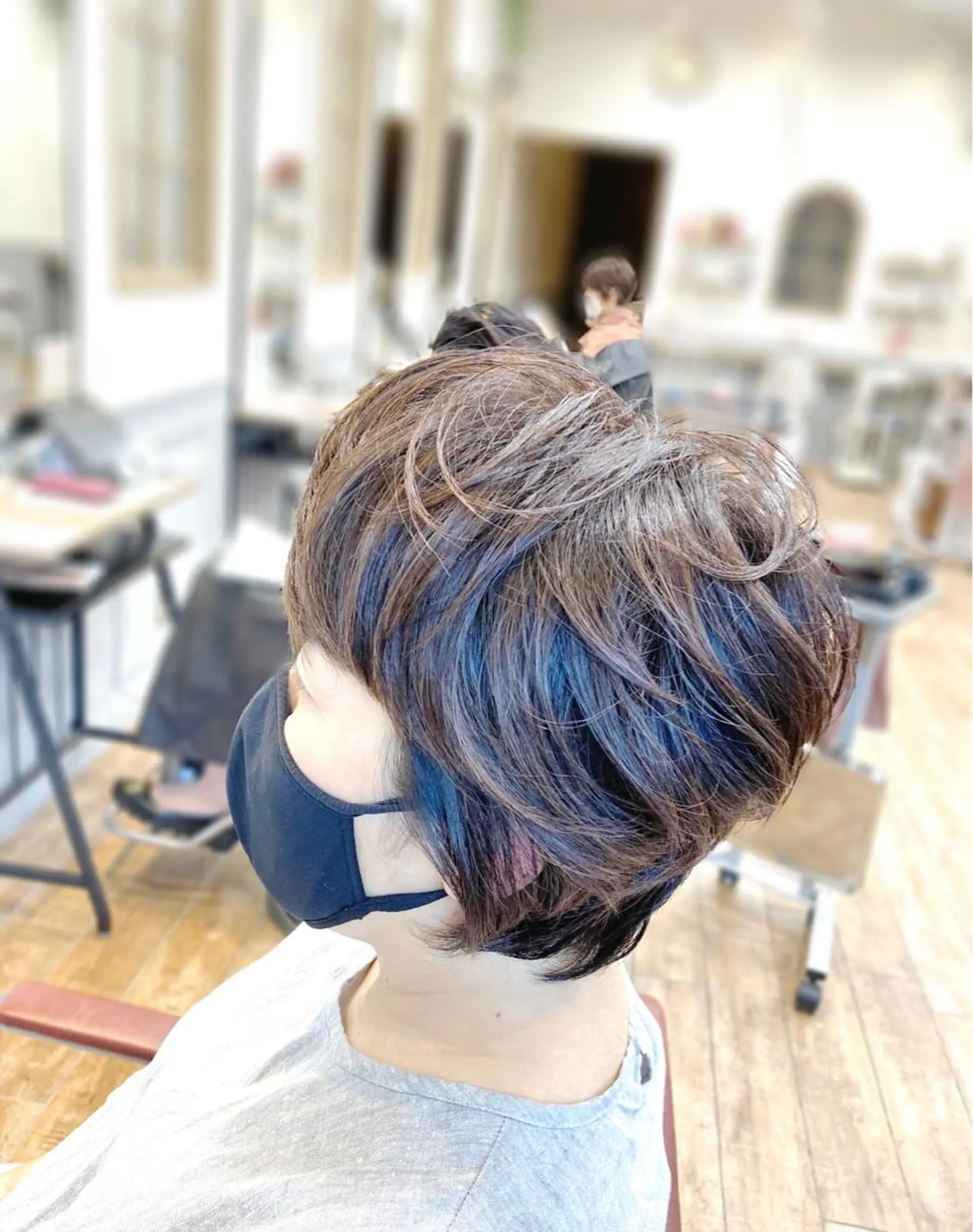 ショート カラー 菅原 綾のヘアスタイル