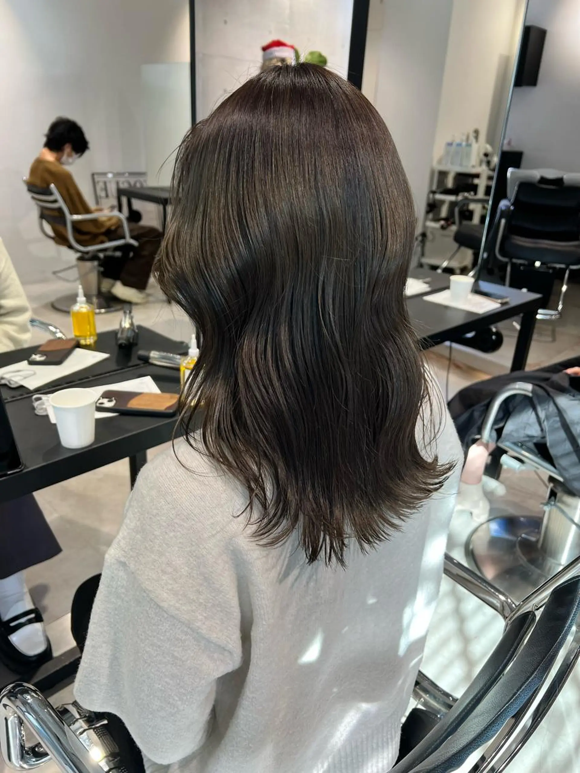 セミロング カラー ヘアカラー トリートメント レイヤー/透明感 カラー🌿KANTAのヘアスタイル