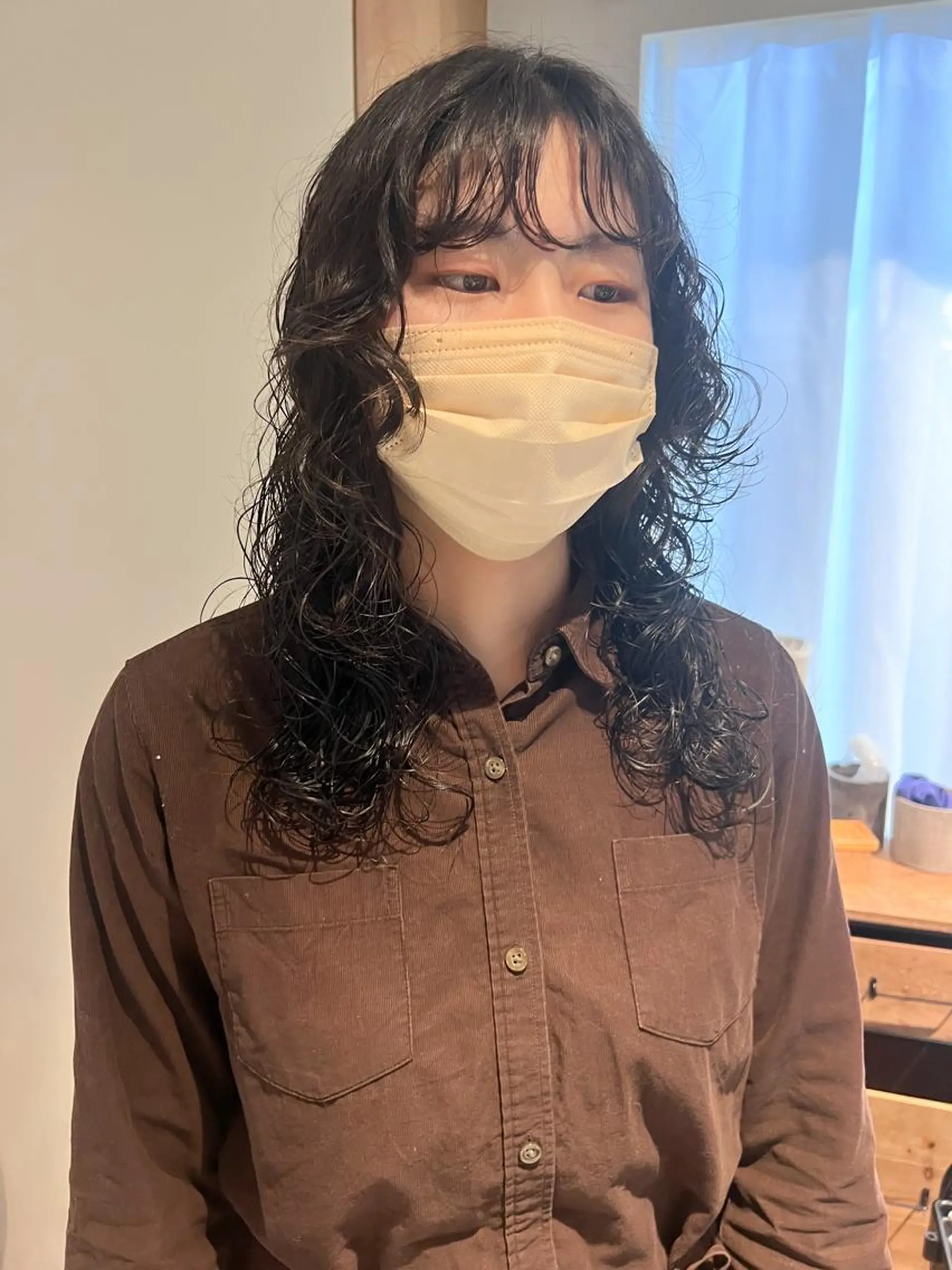 セミロング パーマ ミディアムパーマ /癖毛パーマのヘアスタイル