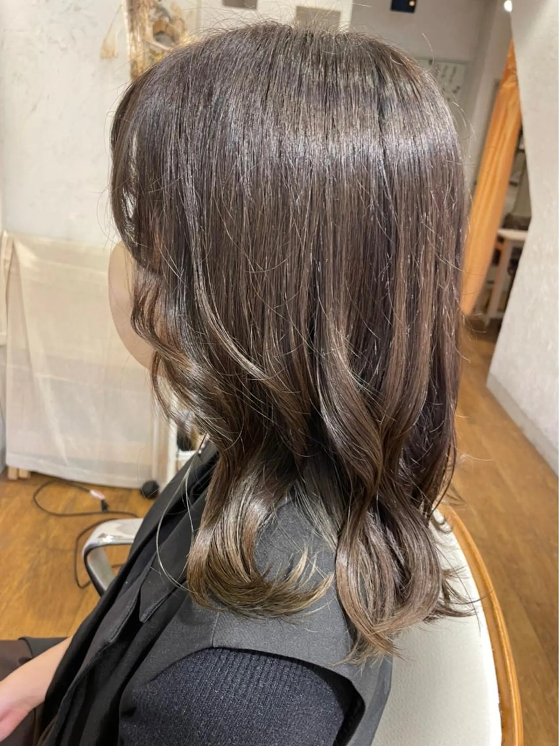 セミロング カラー ミストバング イヤリングカラー フェイスフレーミング グラデーションカラー カット ヘアカラー Colk ☆のマツエク・マツパデザイン